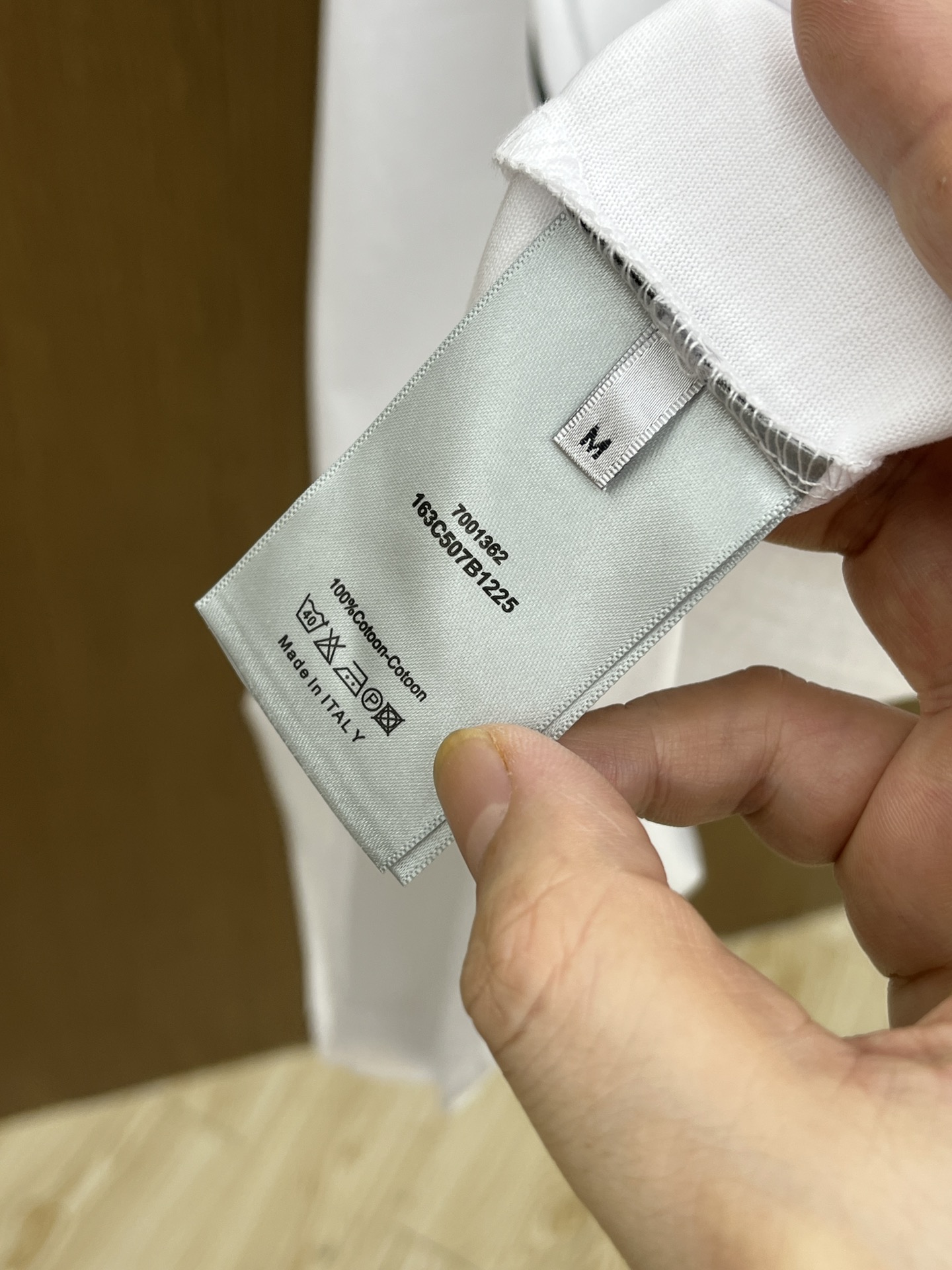 新品 CD 🔥🔥春夏新款男女同款👫短袖圆领T恤，极具个性高级风，标志logo印花工艺设计！定制纯棉面料！