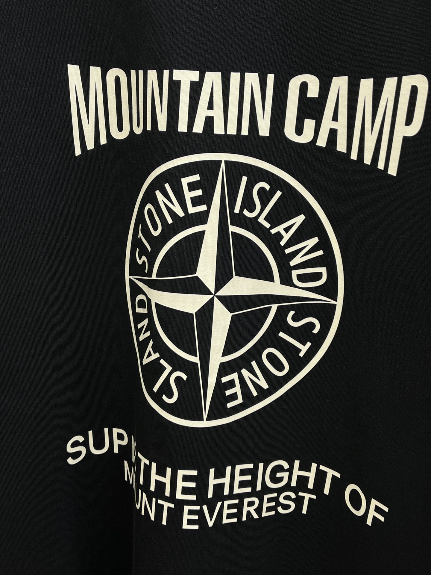 新品 STO 🔥🔥春夏新款男女同款👫短袖圆领T恤，极具个性高级风，标志logo印花工艺设计！定制纯棉面料