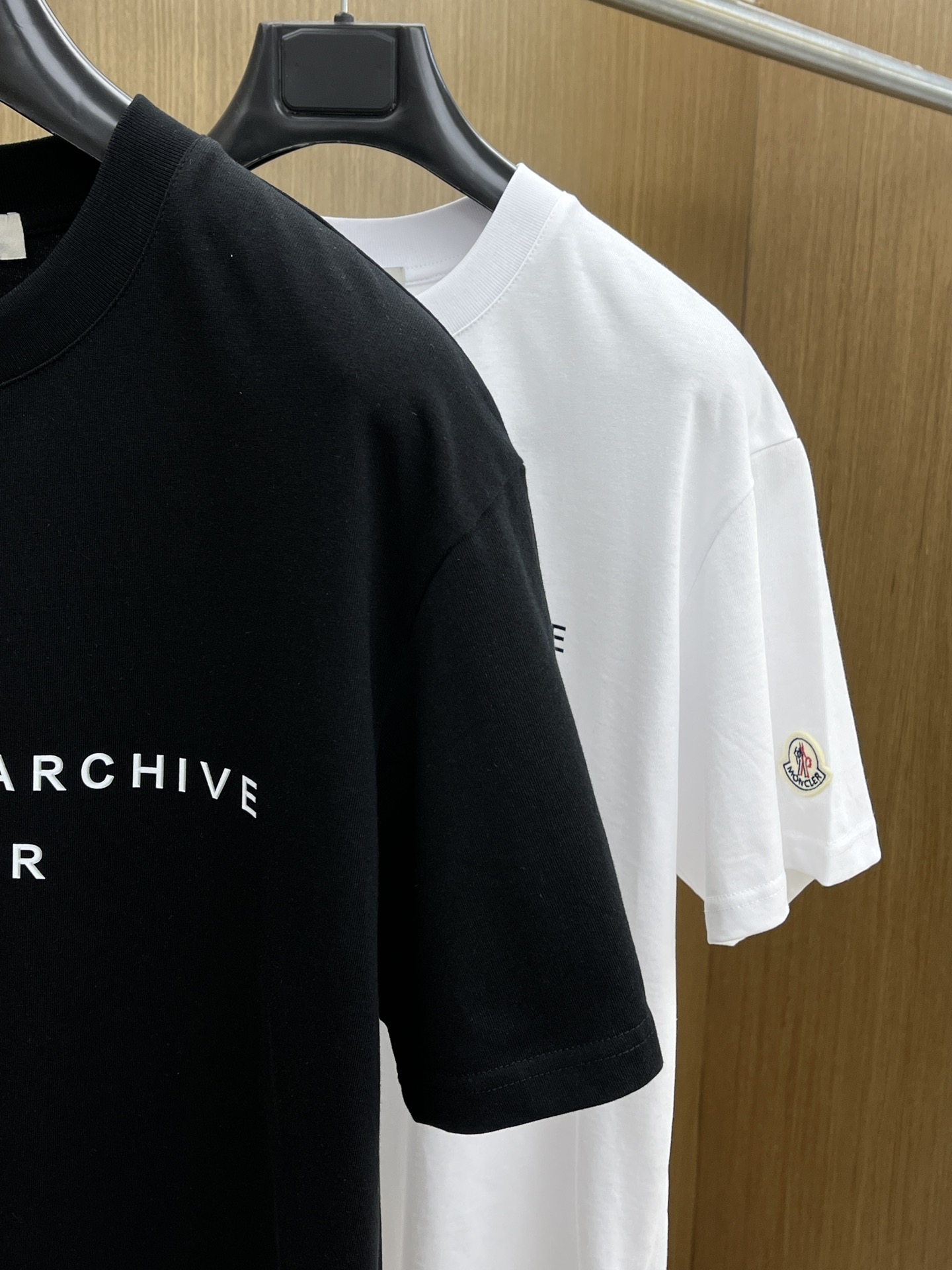 新品 Mon 🔥🔥春夏新款男女同款👫短袖圆领T恤，极具个性高级风，标志logo印花工艺设计！定制纯棉面料