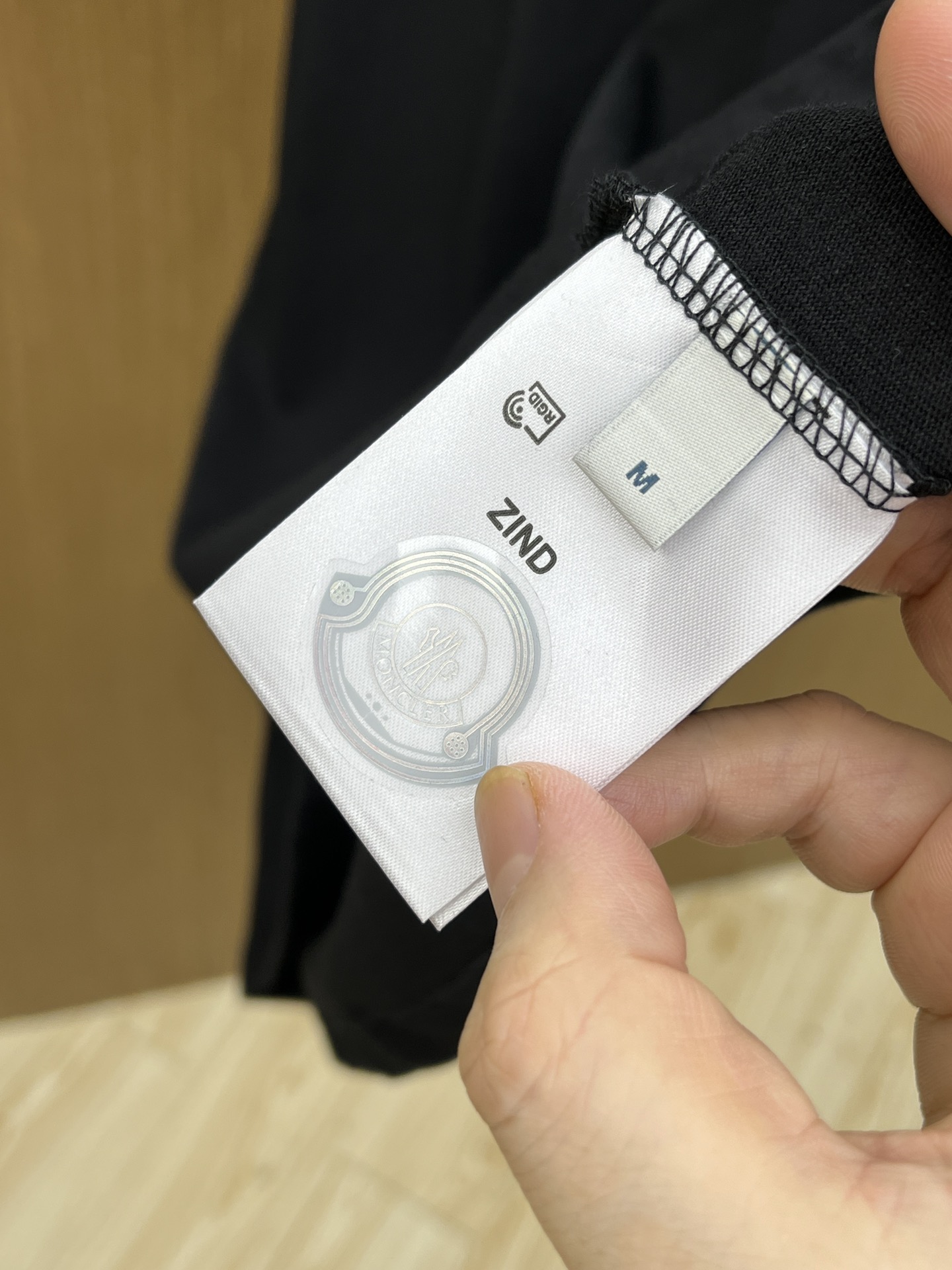 新品 Mon 🔥🔥春夏新款男女同款👫短袖圆领T恤，极具个性高级风，标志logo印花工艺设计！定制纯棉面料