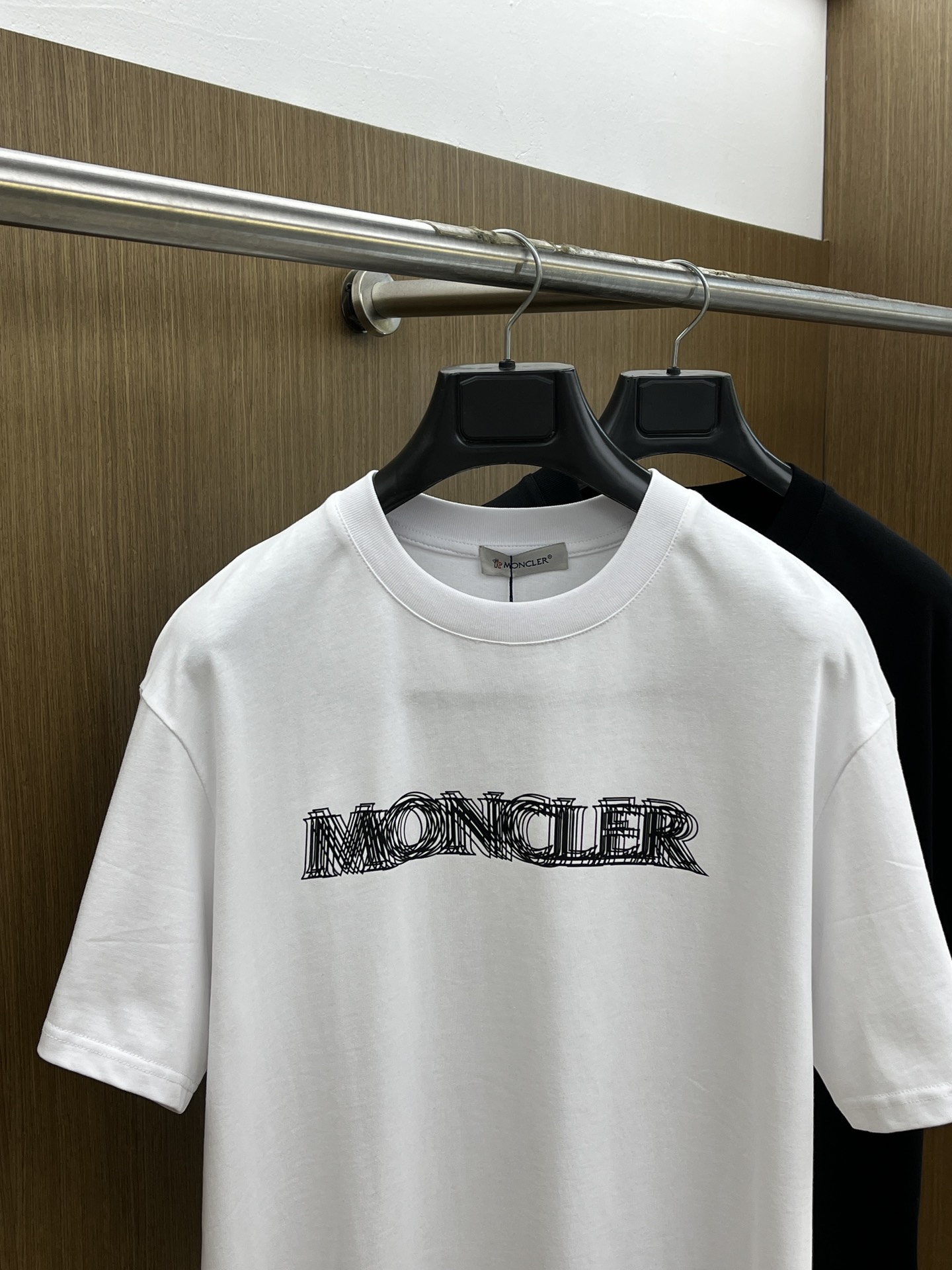 新品 Mon 🔥🔥春夏新款男女同款👫短袖圆领T恤，极具个性高级风，标志logo印花工艺设计！定制纯棉面料