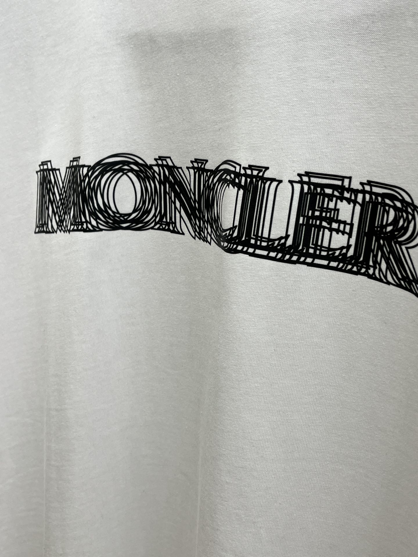 新品 Mon 🔥🔥春夏新款男女同款👫短袖圆领T恤，极具个性高级风，标志logo印花工艺设计！定制纯棉面料