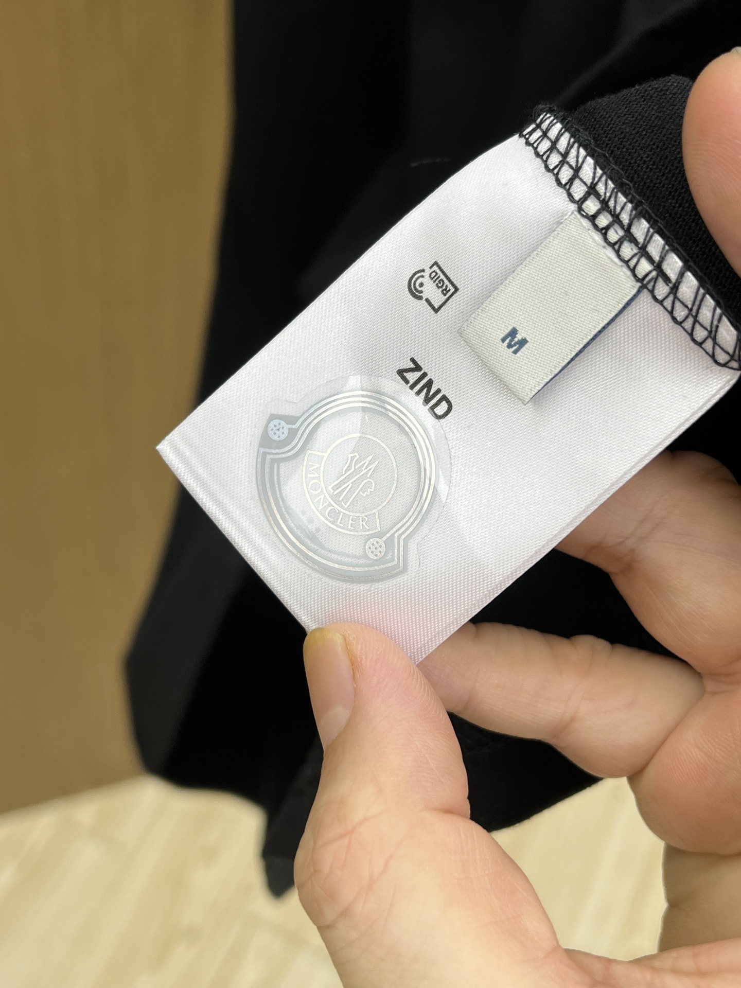 新品 Mon 🔥🔥春夏新款男女同款👫短袖圆领T恤，极具个性高级风，标志logo印花工艺设计！定制纯棉面料