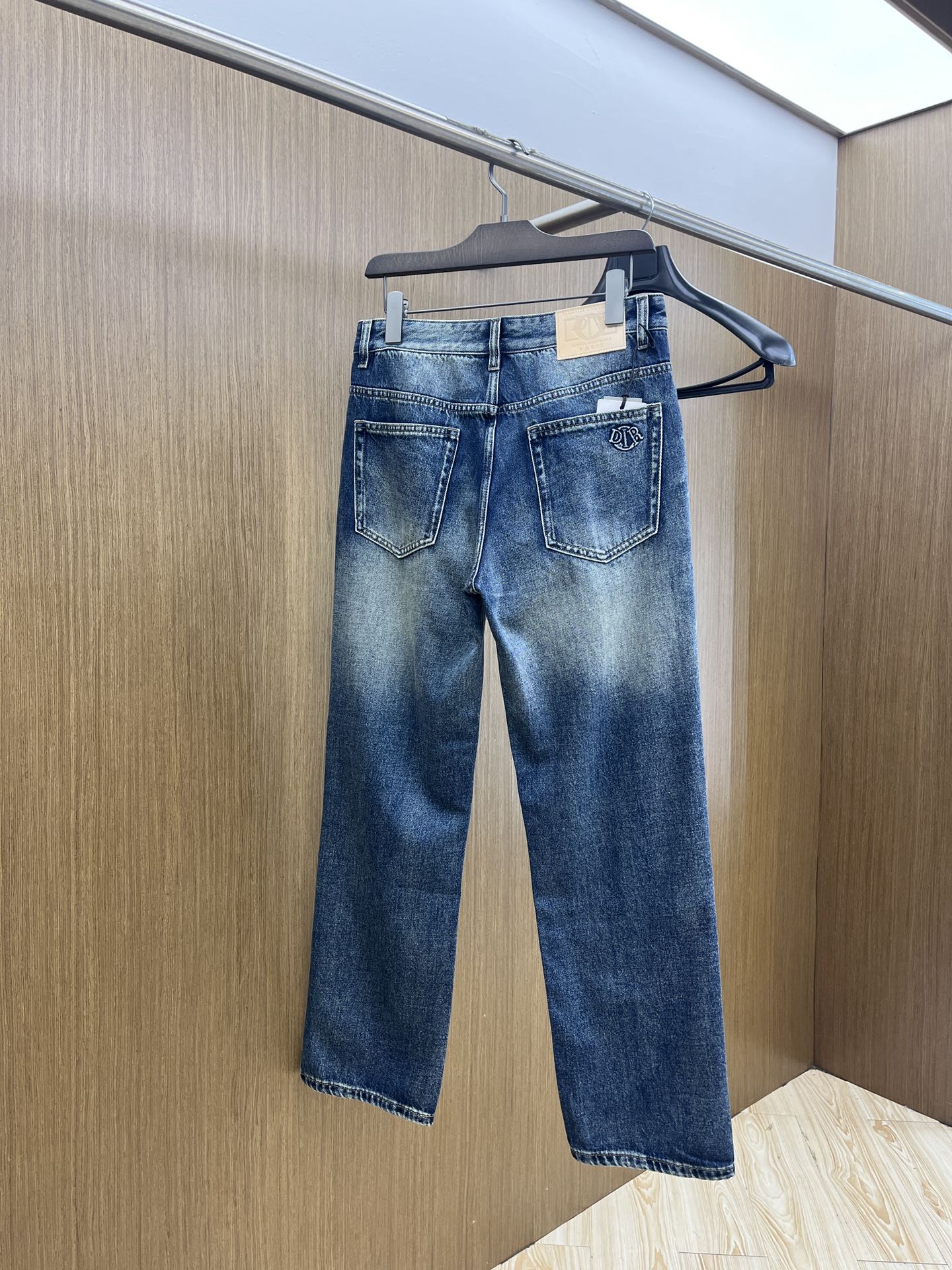 新品 CD 🔥🔥高端定制、2025早春最新款牛仔裤 柜台同步发售 原版定制复刻 客供五金辅料 原单品质 