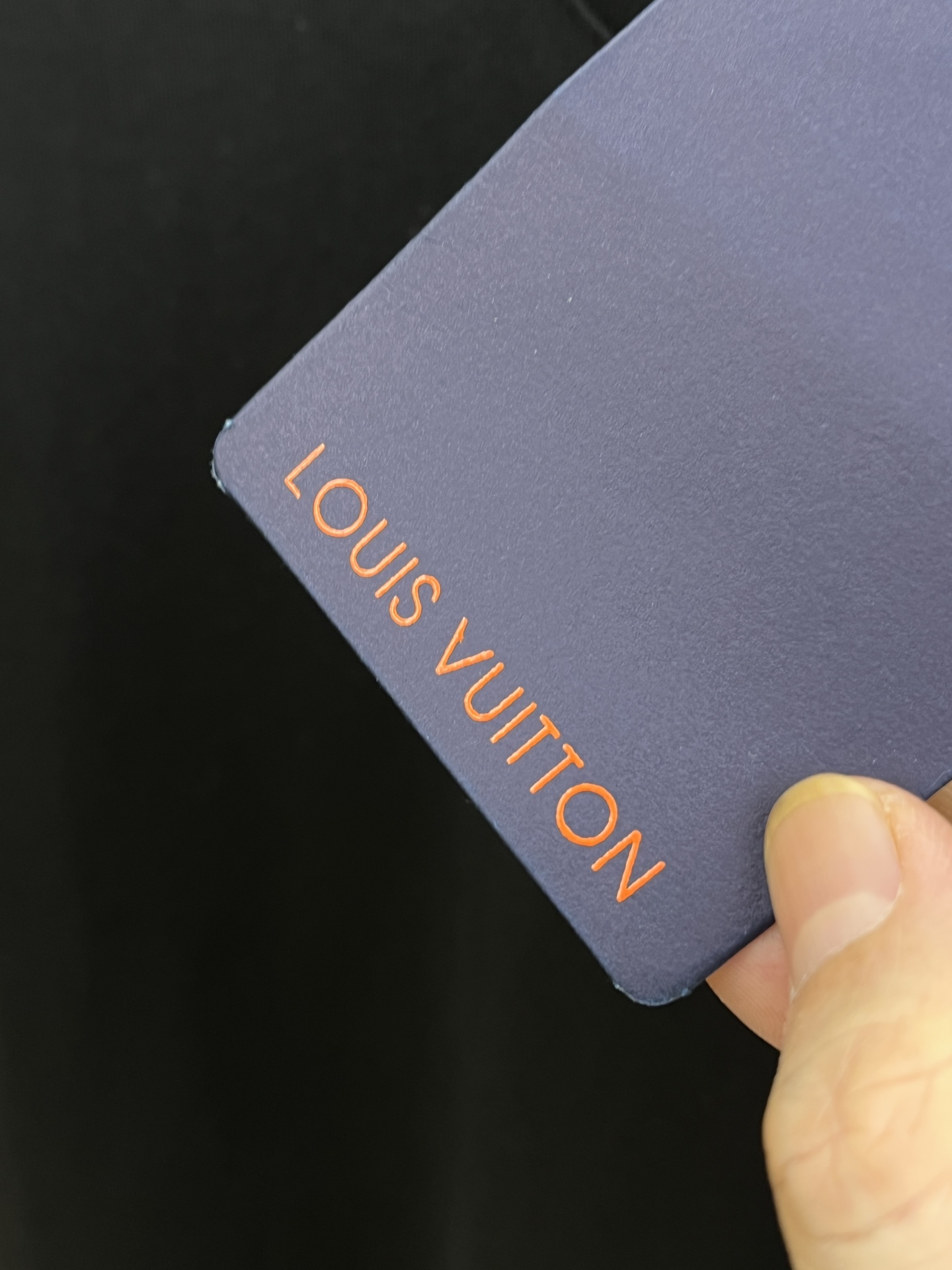 新品 Lv 🔥🔥春夏新款男女同款👫短袖圆领T恤，极具个性高级风，标志logo印花工艺设计！定制纯棉面料！