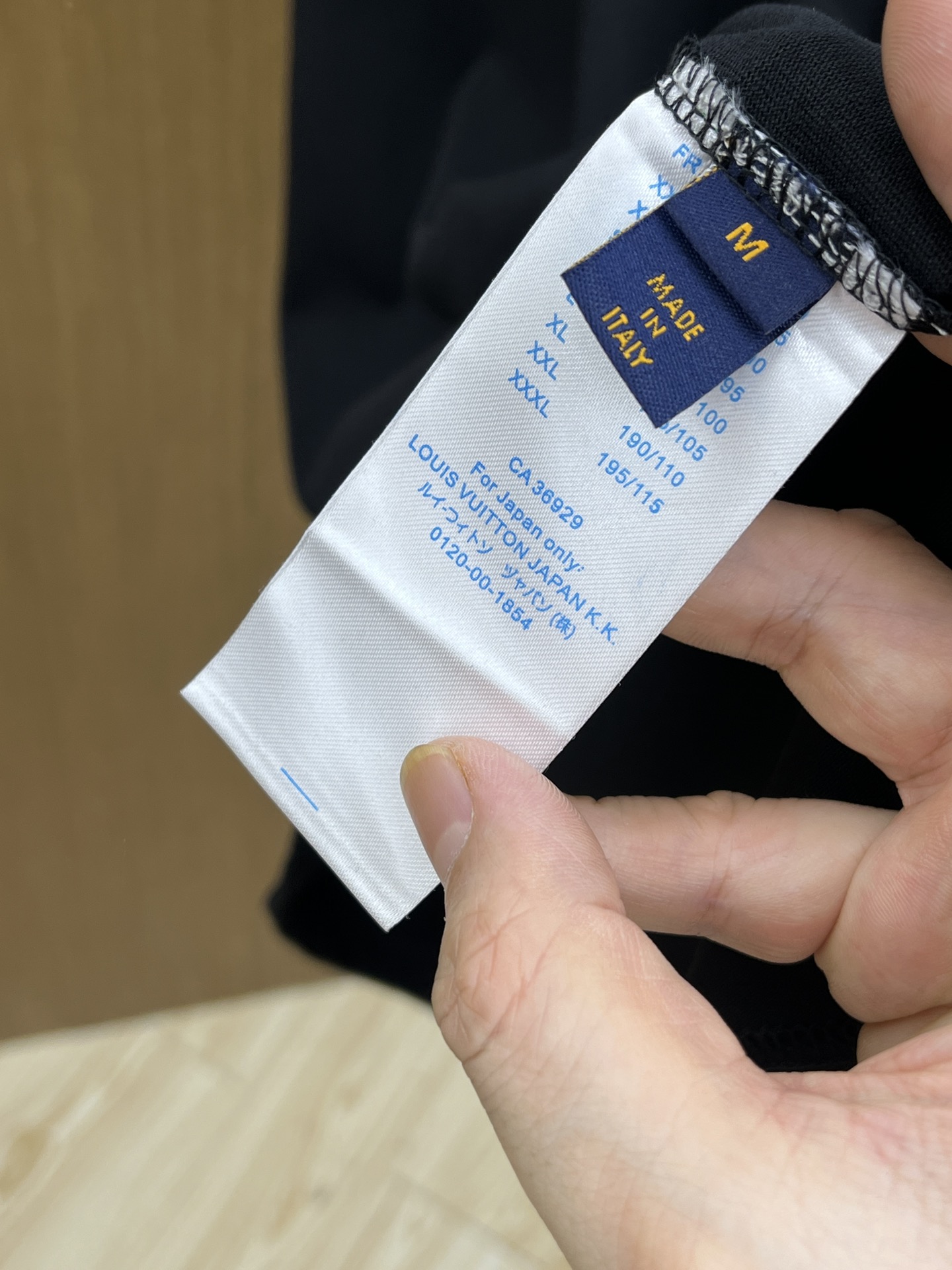 新品 Lv 🔥🔥春夏新款男女同款👫短袖圆领T恤，极具个性高级风，标志logo印花工艺设计！定制纯棉面料！