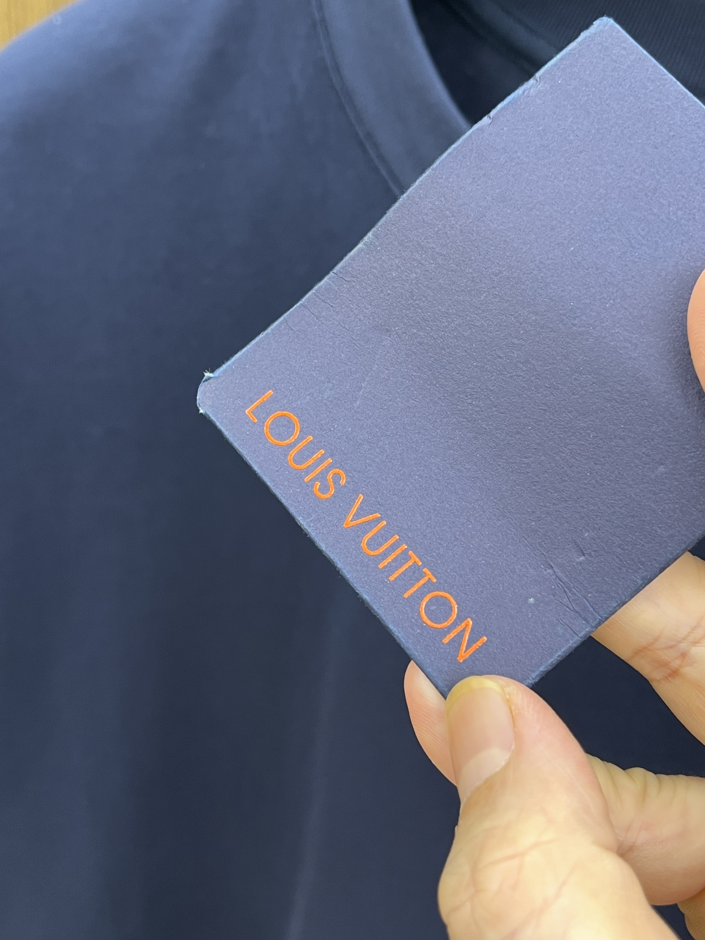 新品 LV 🔥🔥春夏新款男女同款👫短袖圆领T恤，极具个性高级风，标志logo印花工艺设计！定制纯棉面料！