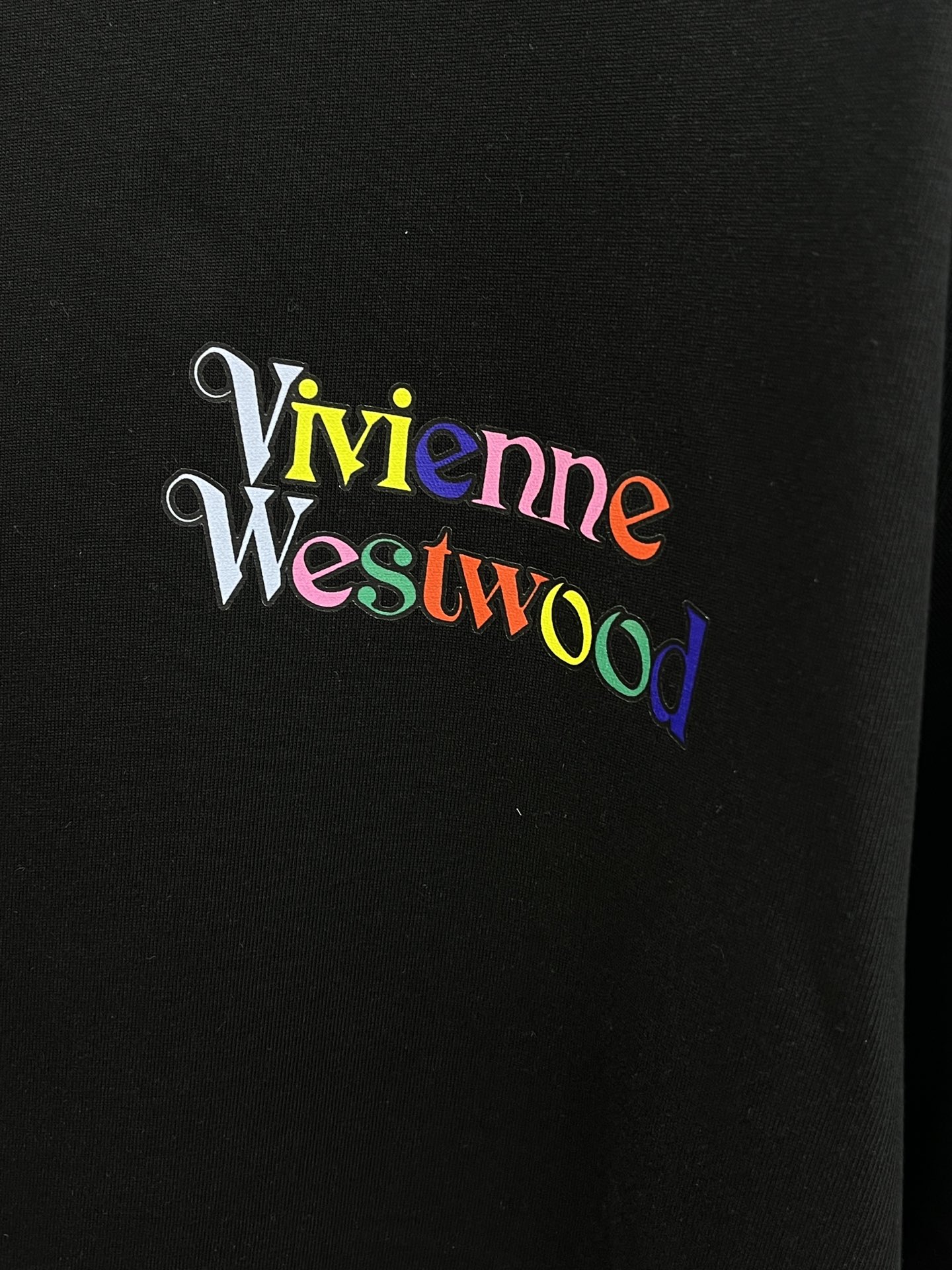 新品 VW 🔥🔥春夏新款男女同款👫短袖圆领T恤，极具个性高级风，标志logo印花工艺设计！定制纯棉面料！