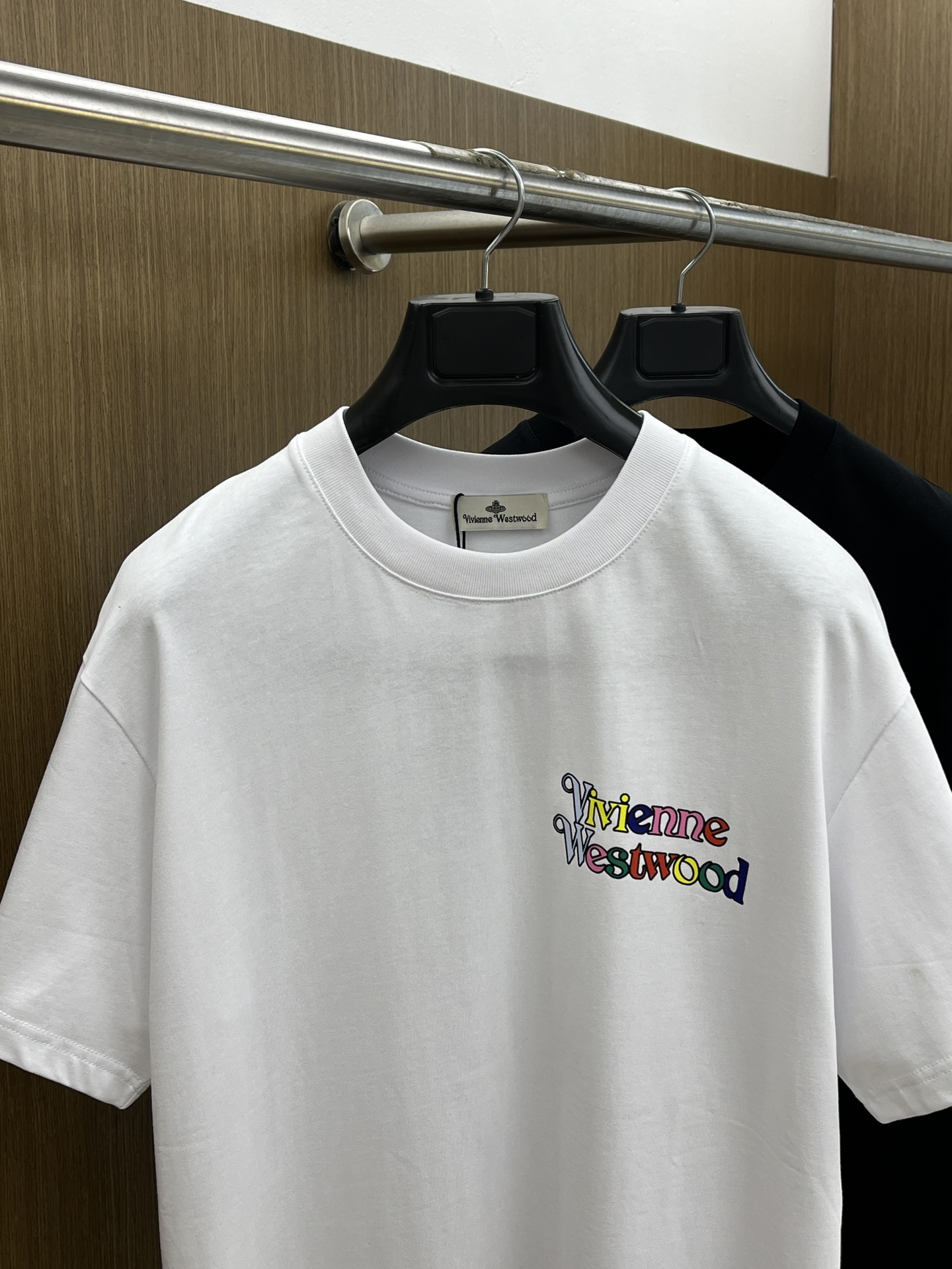 新品 VW 🔥🔥春夏新款男女同款👫短袖圆领T恤，极具个性高级风，标志logo印花工艺设计！定制纯棉面料！