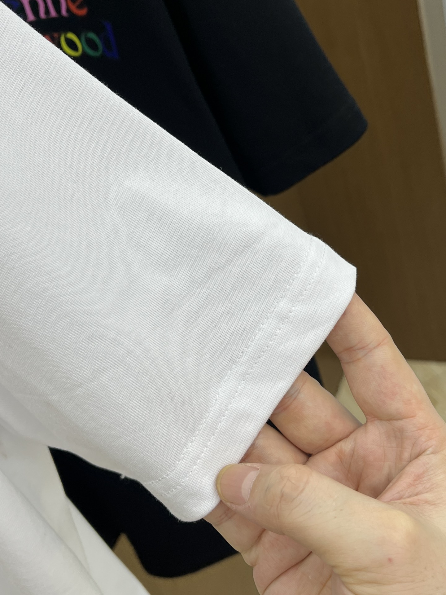 新品 VW 🔥🔥春夏新款男女同款👫短袖圆领T恤，极具个性高级风，标志logo印花工艺设计！定制纯棉面料！