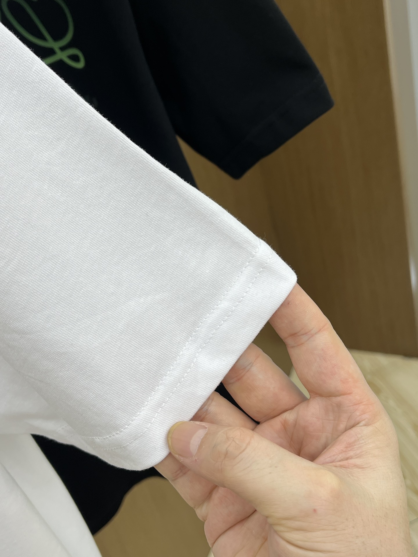 新品 LOE 🔥🔥春夏新款男女同款👫短袖圆领T恤，极具个性高级风，标志logo印花工艺设计！定制纯棉面料