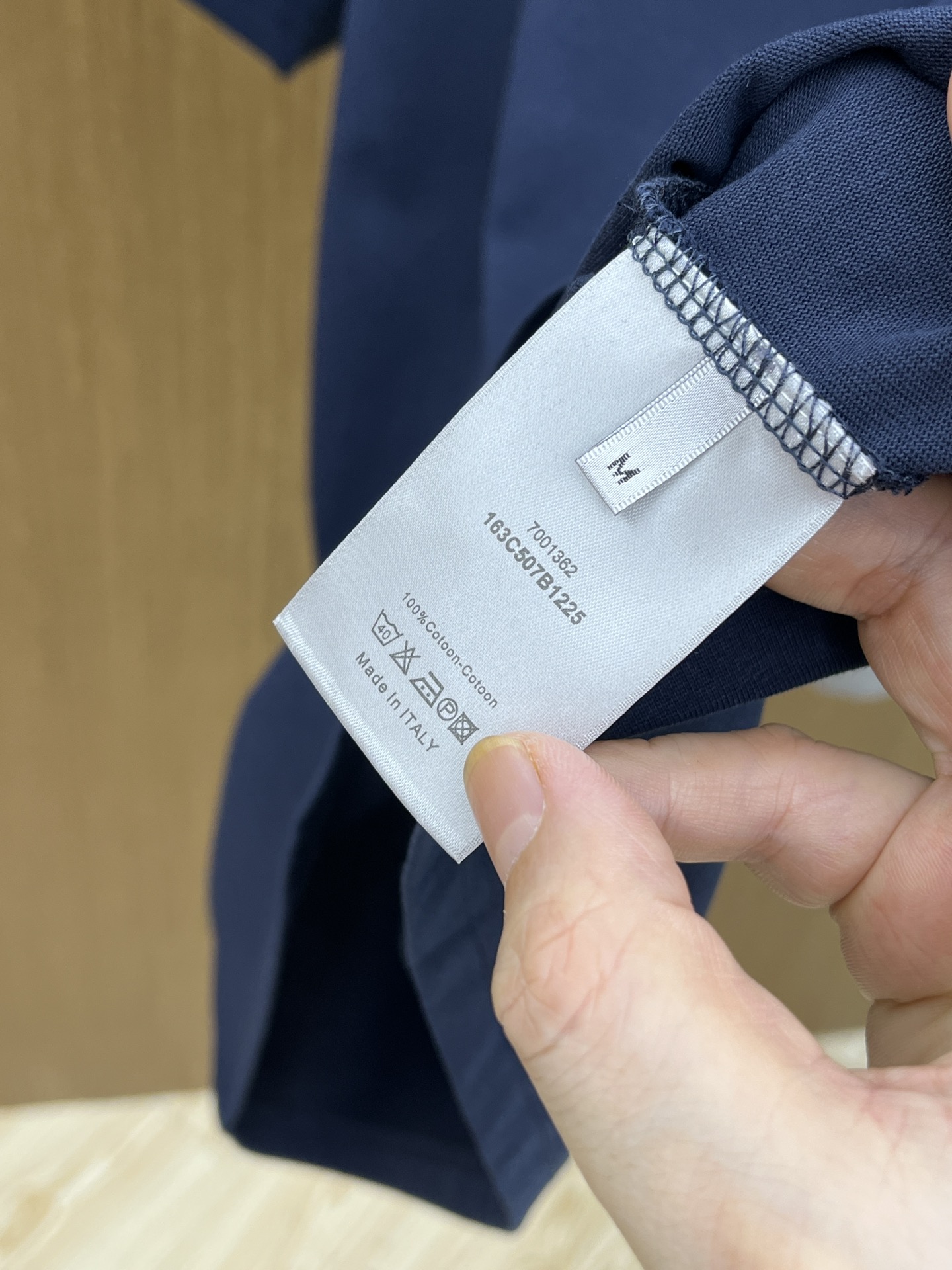 新品 CD 🔥🔥春夏新款男女同款👫短袖圆领T恤，极具个性高级风，标志logo印花工艺设计！定制纯棉面料！