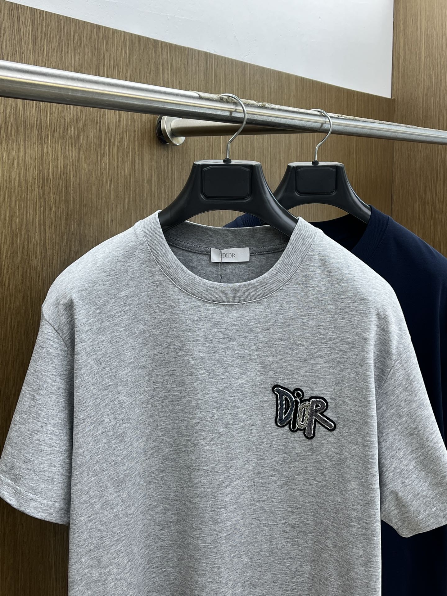 新品 CD 🔥🔥春夏新款男女同款👫短袖圆领T恤，极具个性高级风，标志logo印花工艺设计！定制纯棉面料！