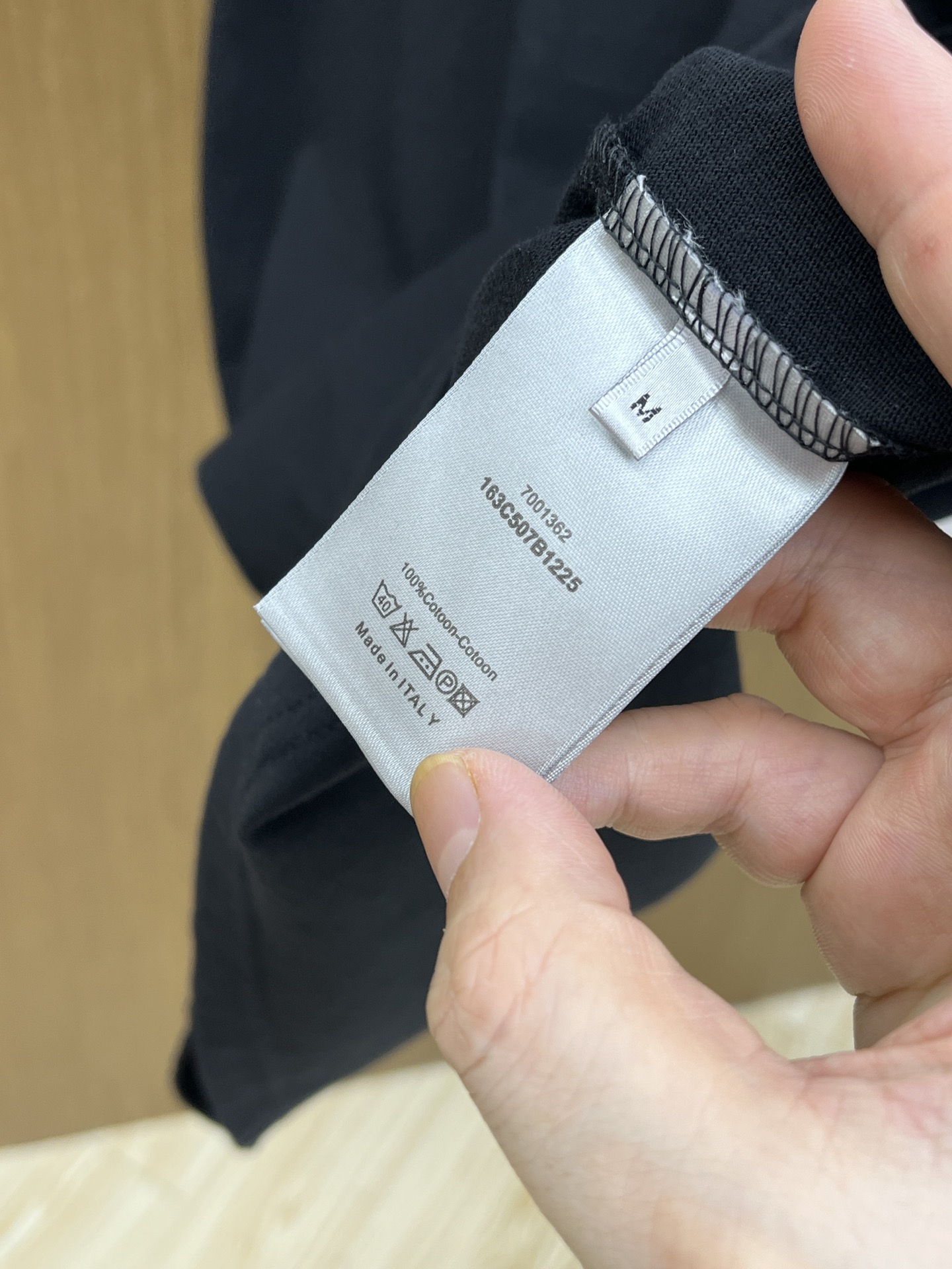 新品 CD 🔥🔥春夏新款男女同款👫短袖圆领T恤，极具个性高级风，标志logo印花工艺设计！定制纯棉面料！