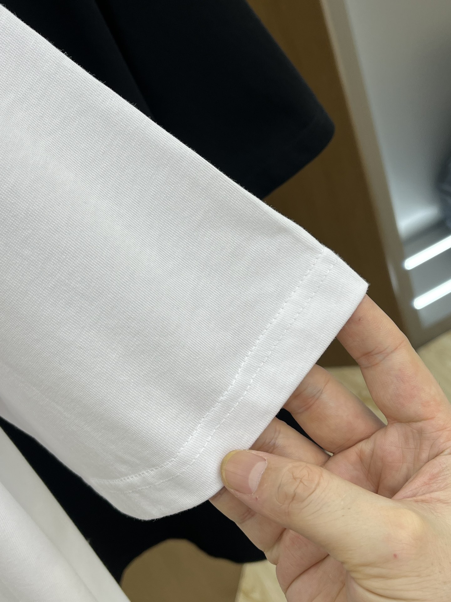 新品 CD 🔥🔥春夏新款男女同款👫短袖圆领T恤，极具个性高级风，标志logo印花工艺设计！定制纯棉面料！