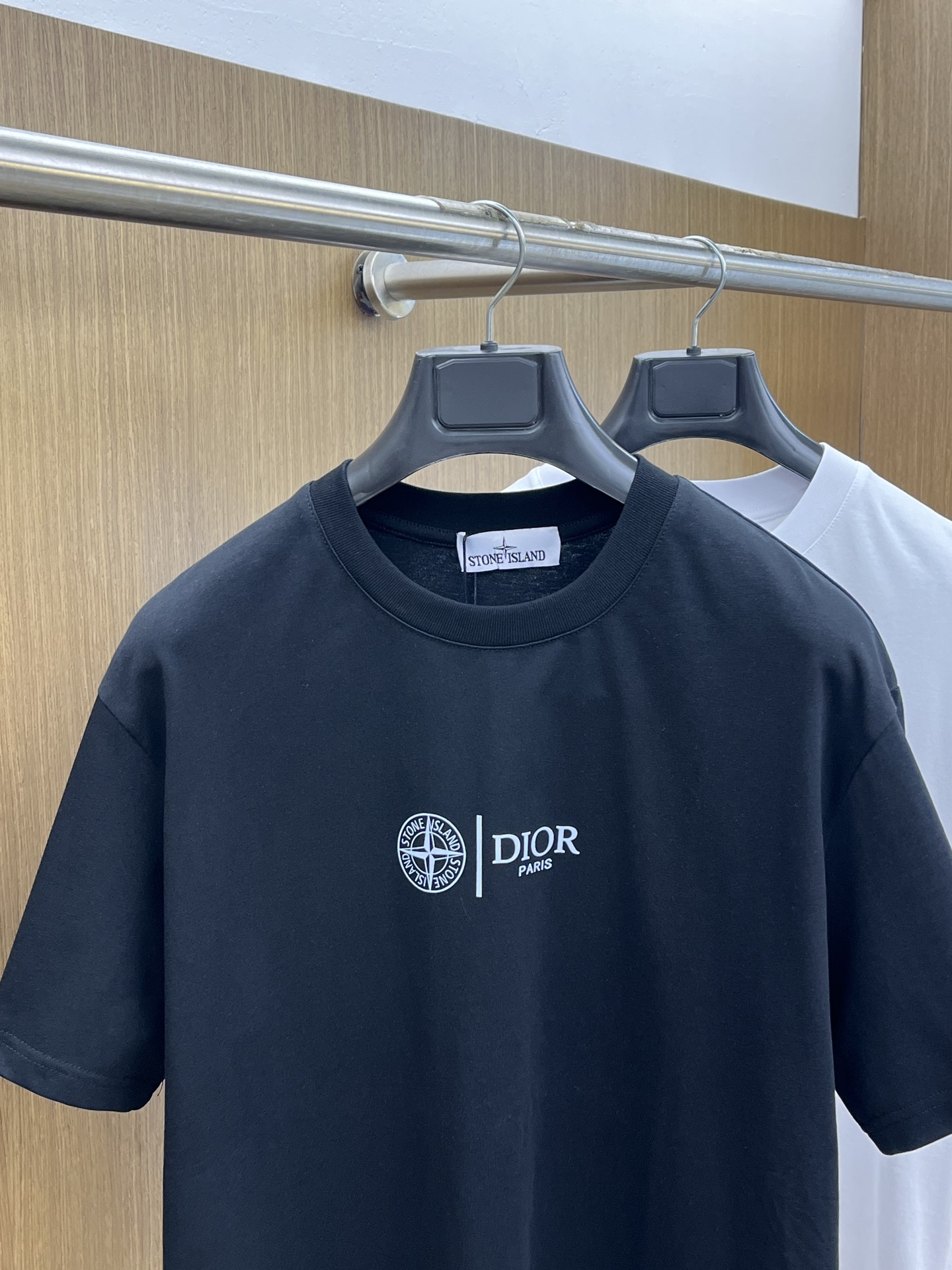 新品 CD 🔥🔥春夏新款男女同款👫短袖圆领T恤，极具个性高级风，标志logo印花工艺设计！定制纯棉面料！