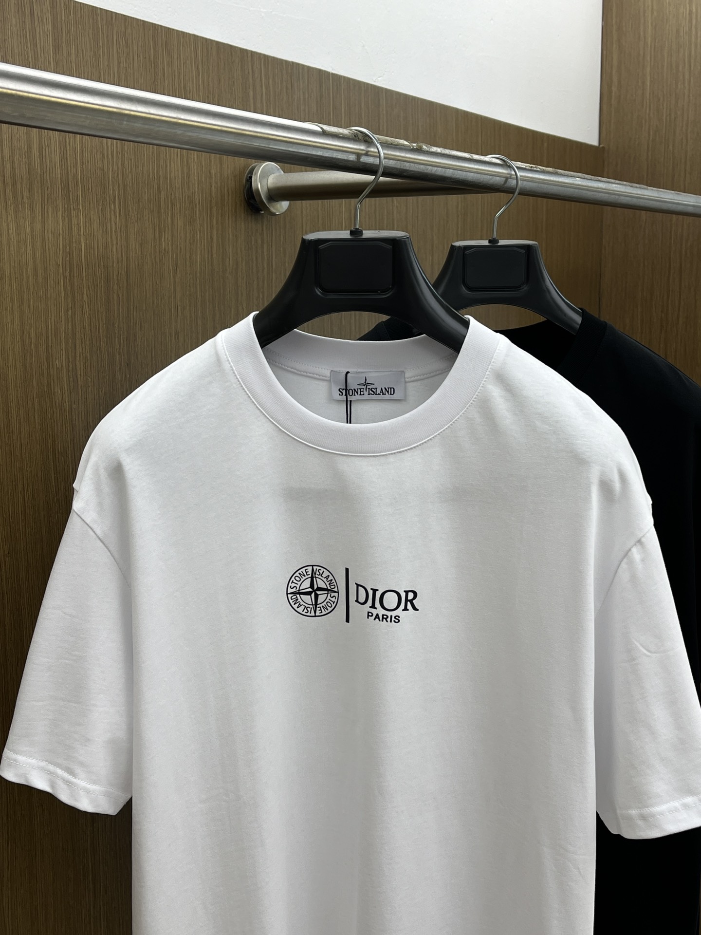 新品 CD 🔥🔥春夏新款男女同款👫短袖圆领T恤，极具个性高级风，标志logo印花工艺设计！定制纯棉面料！