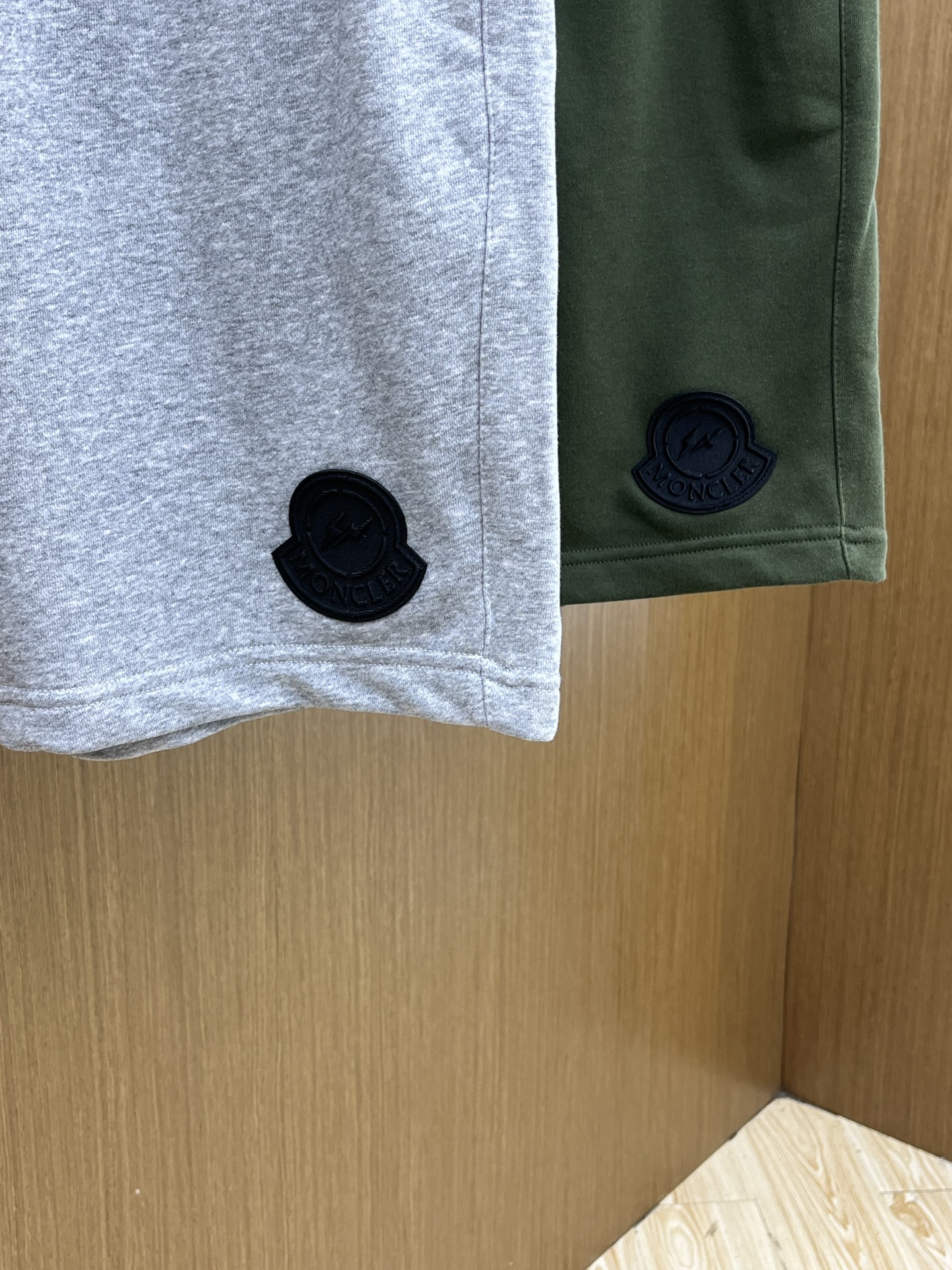 新品 Mon 🔥🔥新款休闲短裤～定制卫衣毛圈棉面料，柔软舒适亲肤感极佳，吸汗透气！品牌标志性刺绣LOGO