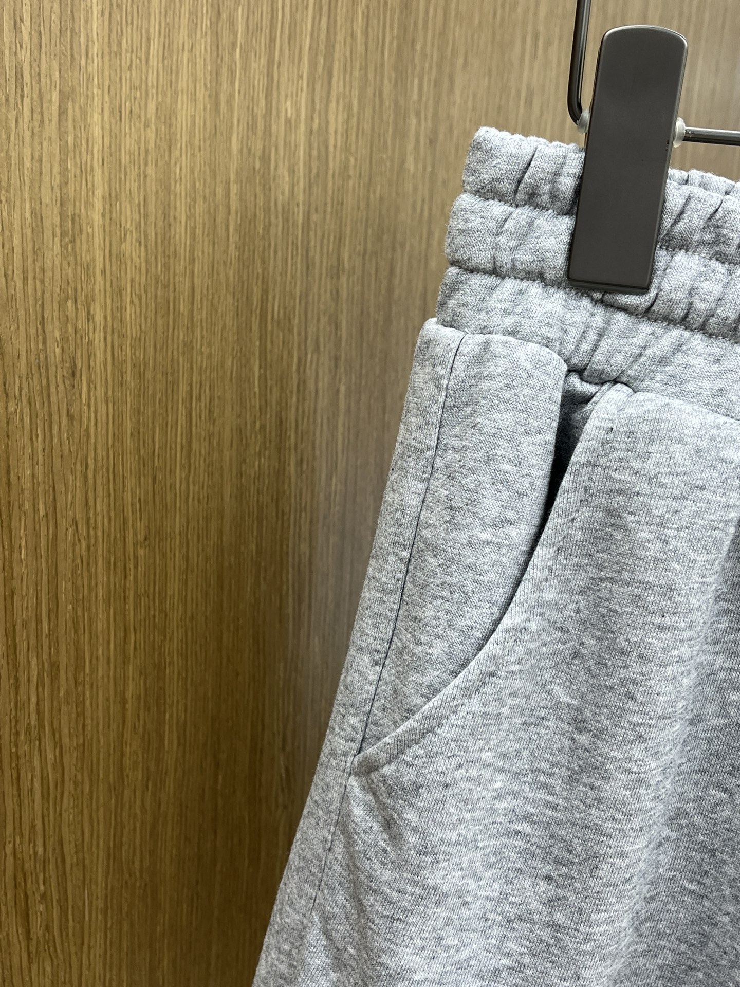 新品 Mon 🔥🔥新款休闲短裤～定制卫衣毛圈棉面料，柔软舒适亲肤感极佳，吸汗透气！品牌标志性刺绣LOGO