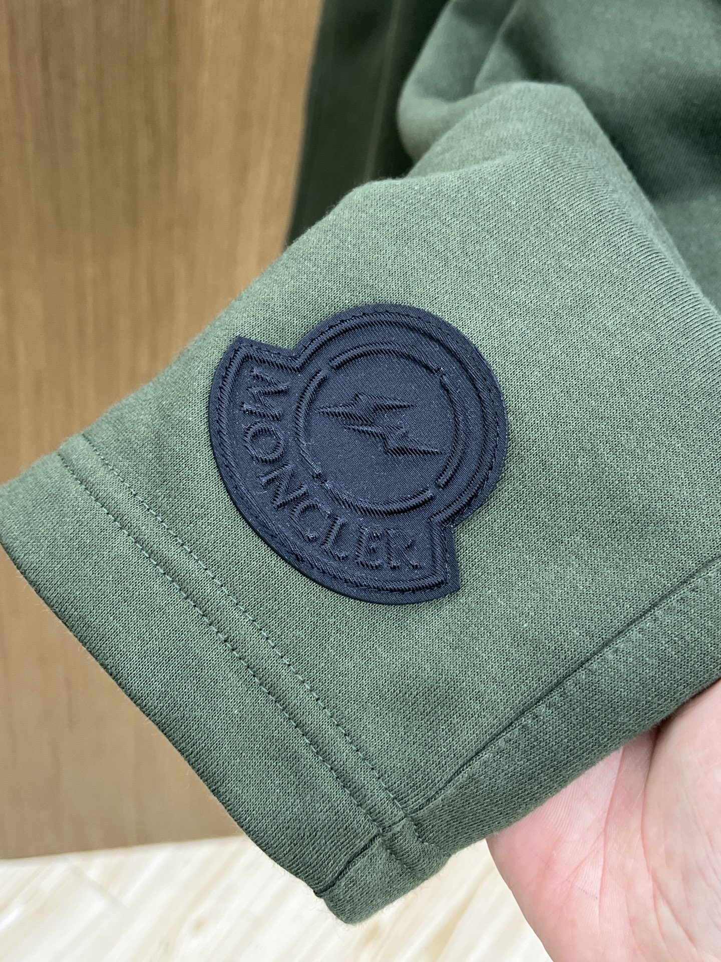 新品 Mon 🔥🔥新款休闲短裤～定制卫衣毛圈棉面料，柔软舒适亲肤感极佳，吸汗透气！品牌标志性刺绣LOGO