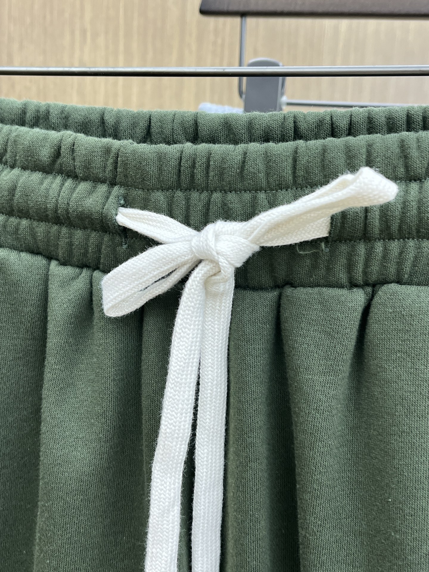 新品 Mon 🔥🔥新款休闲短裤～定制卫衣毛圈棉面料，柔软舒适亲肤感极佳，吸汗透气！品牌标志性刺绣LOGO