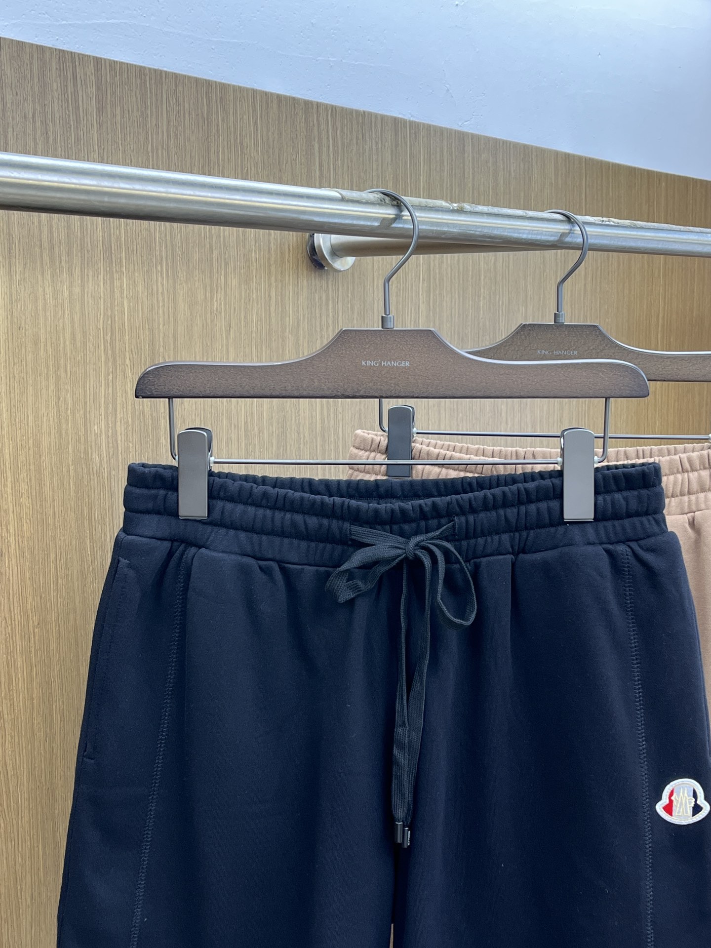 新品 Mon 🔥🔥新款休闲短裤～定制卫衣毛圈棉面料，柔软舒适亲肤感极佳，吸汗透气！品牌标志性刺绣LOGO