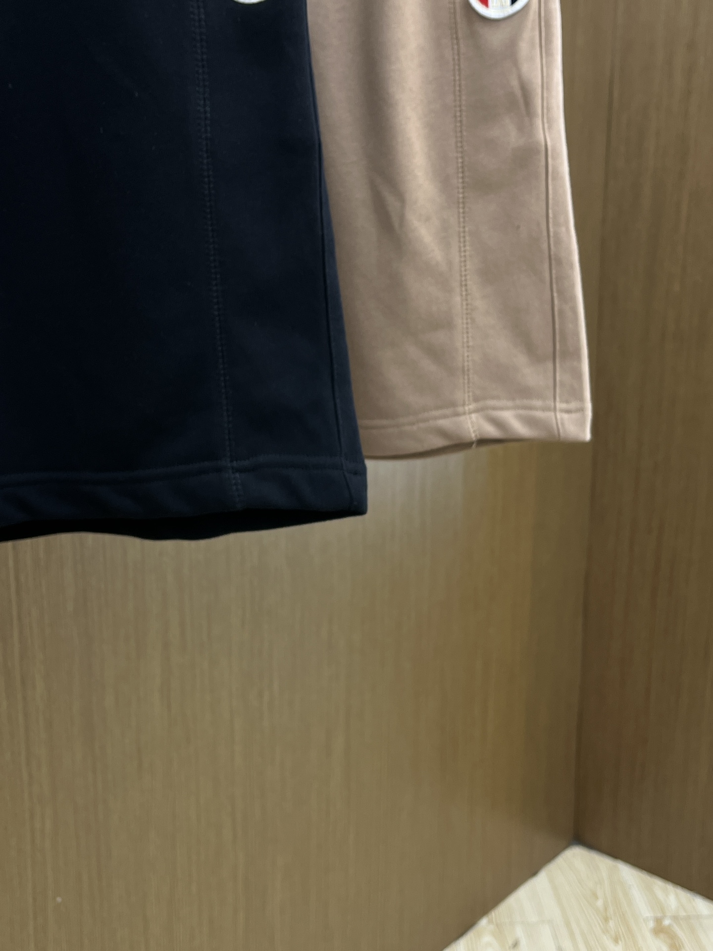 新品 Mon 🔥🔥新款休闲短裤～定制卫衣毛圈棉面料，柔软舒适亲肤感极佳，吸汗透气！品牌标志性刺绣LOGO