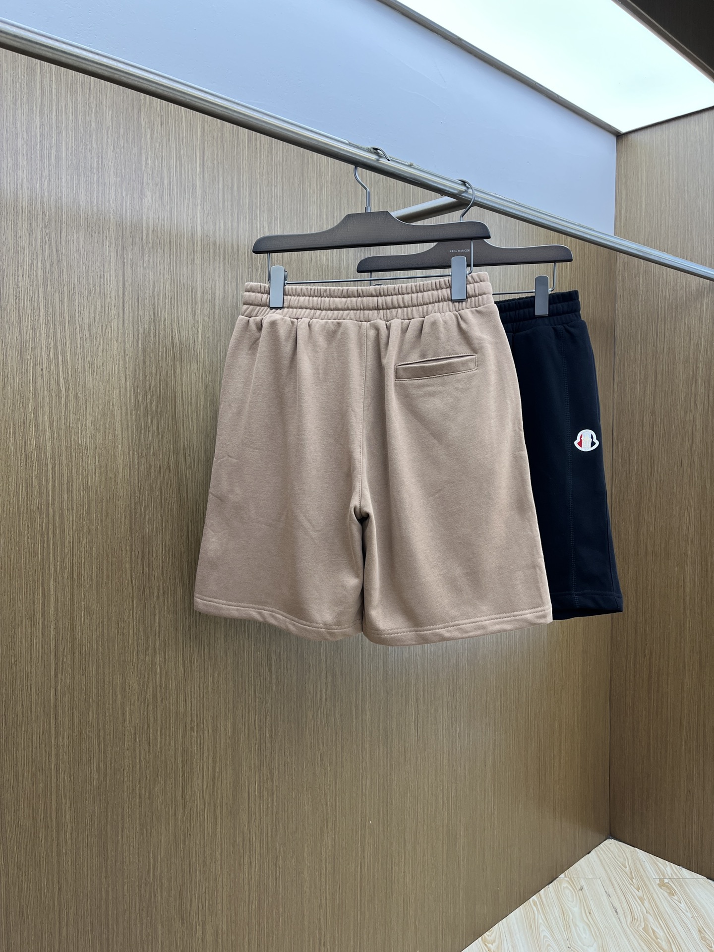 新品 Mon 🔥🔥新款休闲短裤～定制卫衣毛圈棉面料，柔软舒适亲肤感极佳，吸汗透气！品牌标志性刺绣LOGO