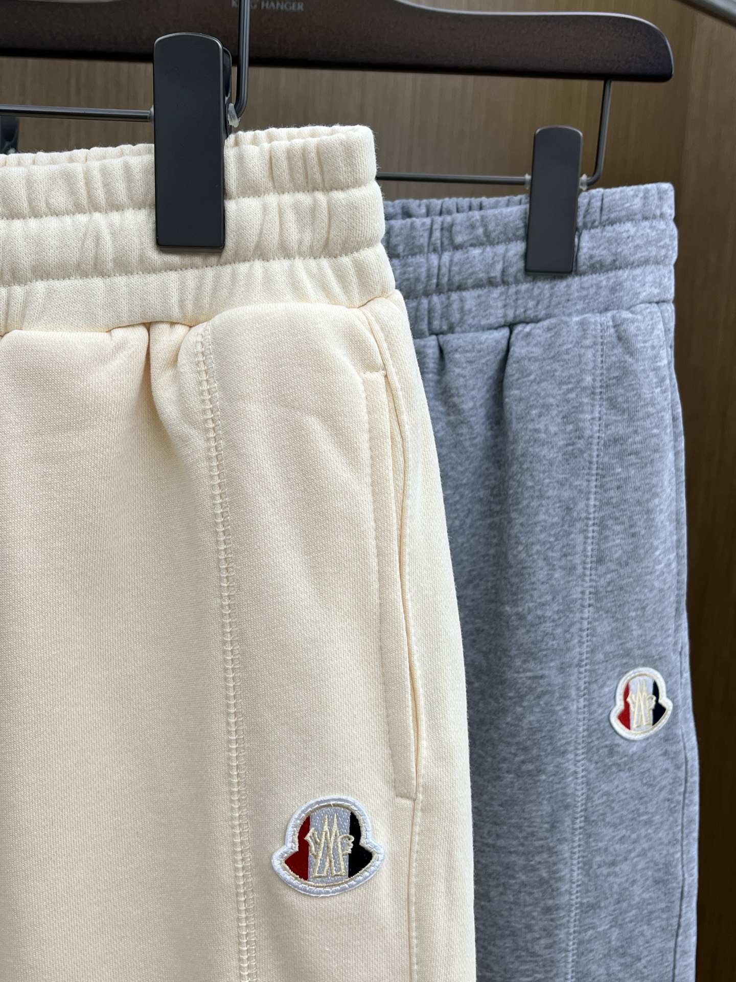 新品 Mon 🔥🔥新款休闲短裤～定制卫衣毛圈棉面料，柔软舒适亲肤感极佳，吸汗透气！品牌标志性刺绣LOGO