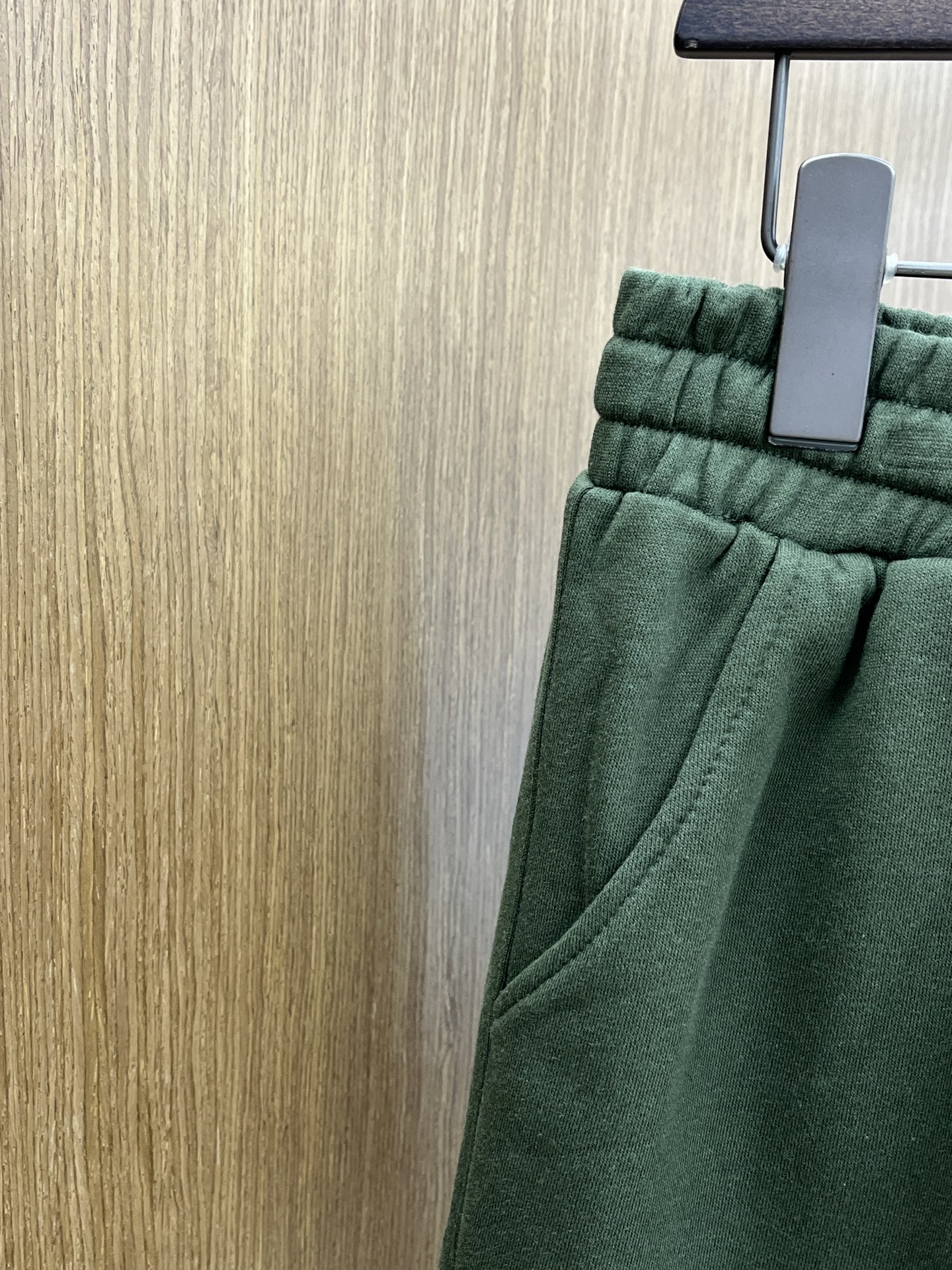 新品 Mon 🔥🔥新款休闲短裤～定制卫衣毛圈棉面料，柔软舒适亲肤感极佳，吸汗透气！品牌标志性刺绣LOGO