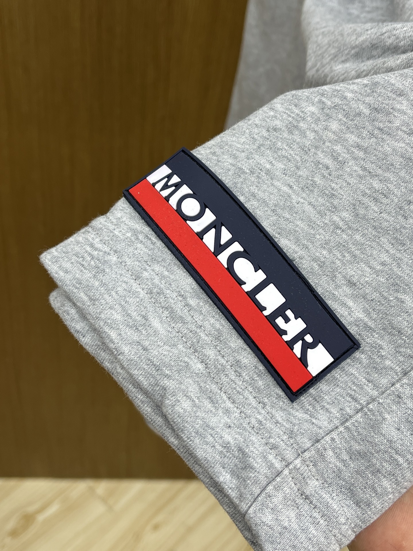 新品 Mon 🔥🔥新款休闲短裤～定制卫衣毛圈棉面料，柔软舒适亲肤感极佳，吸汗透气！品牌标志性刺绣LOGO