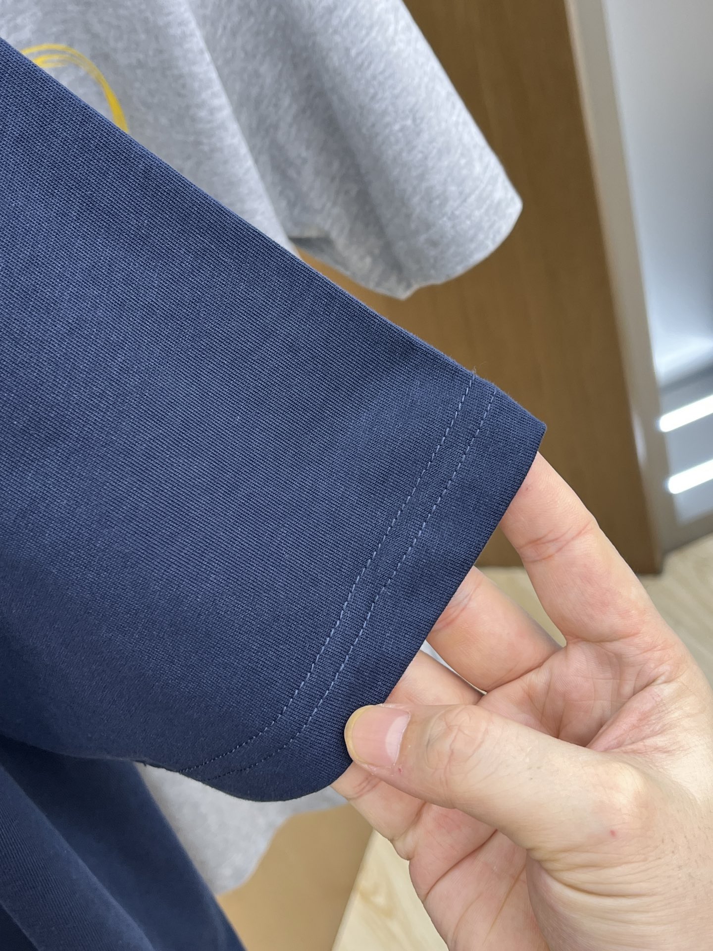 新品 CD 🔥🔥春夏新款男女同款👫短袖圆领T恤，极具个性高级风，标志logo印花工艺设计！定制纯棉面料！