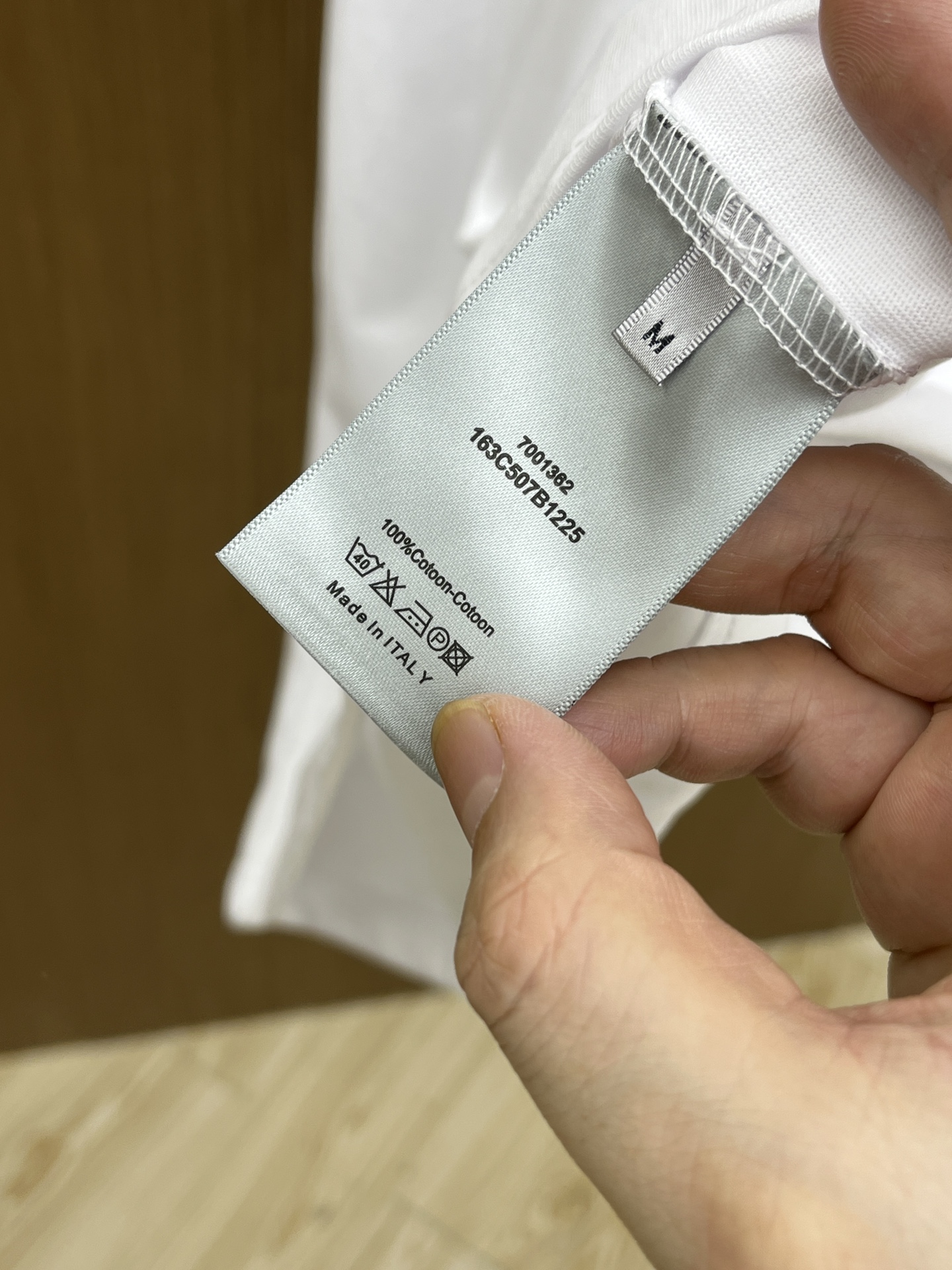 新品 CD 🔥🔥春夏新款男女同款👫短袖圆领T恤，极具个性高级风，标志logo印花工艺设计！定制纯棉面料！