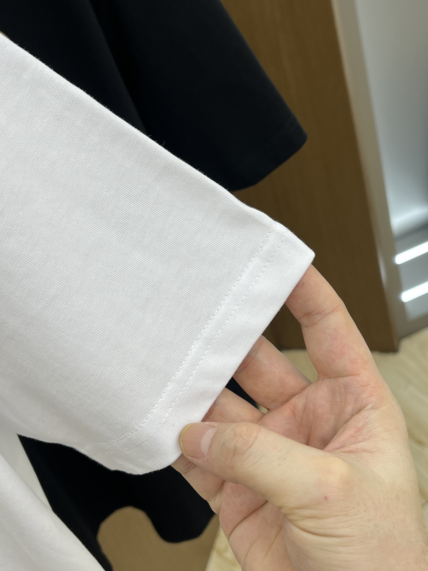 新品 CD 🔥🔥春夏新款男女同款👫短袖圆领T恤，极具个性高级风，标志logo印花工艺设计！定制纯棉面料！