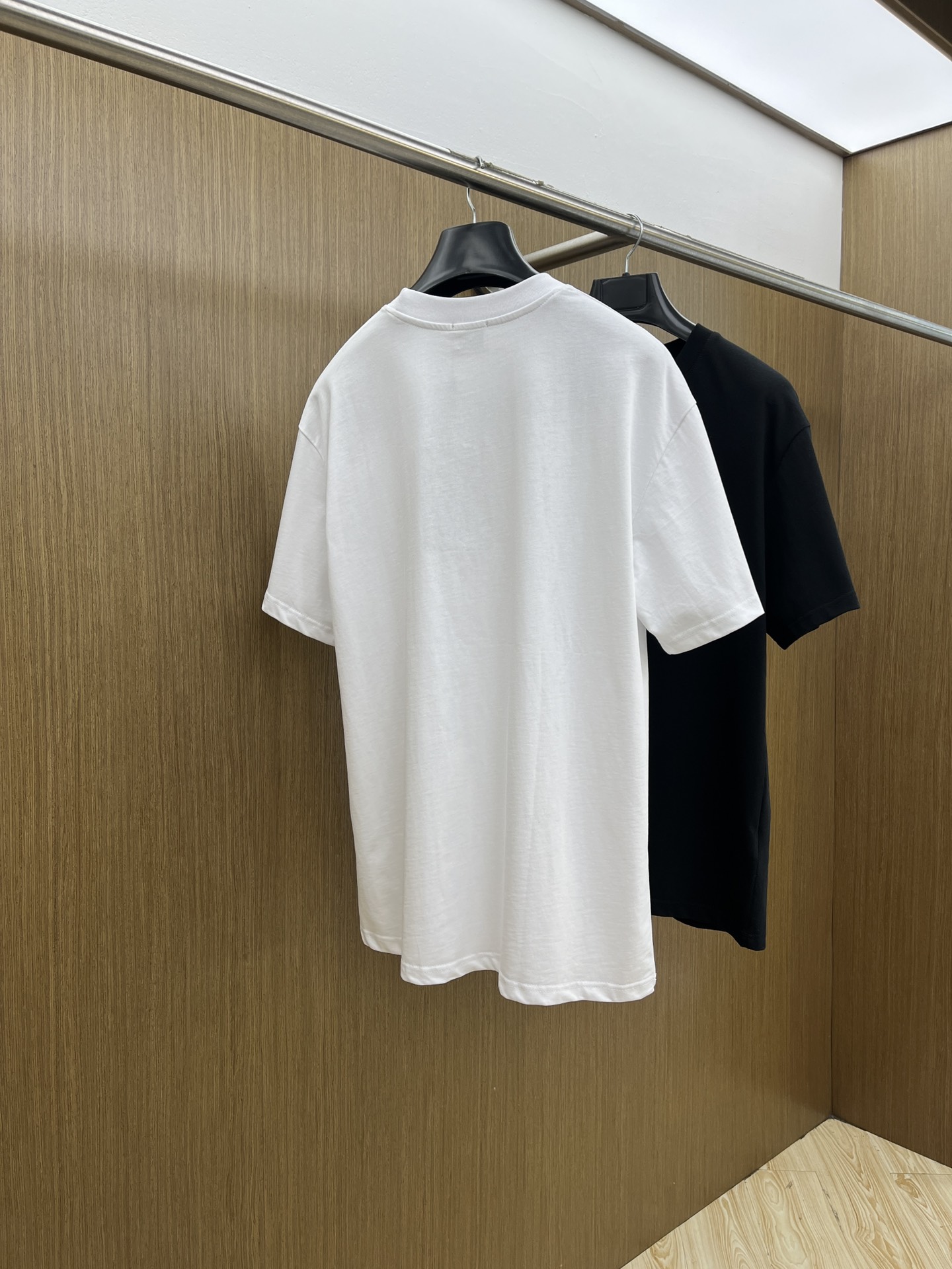 新品 BBR 🔥🔥春夏新款男女同款👫短袖圆领T恤，极具个性高级风，标志logo印花工艺设计！定制纯棉面料