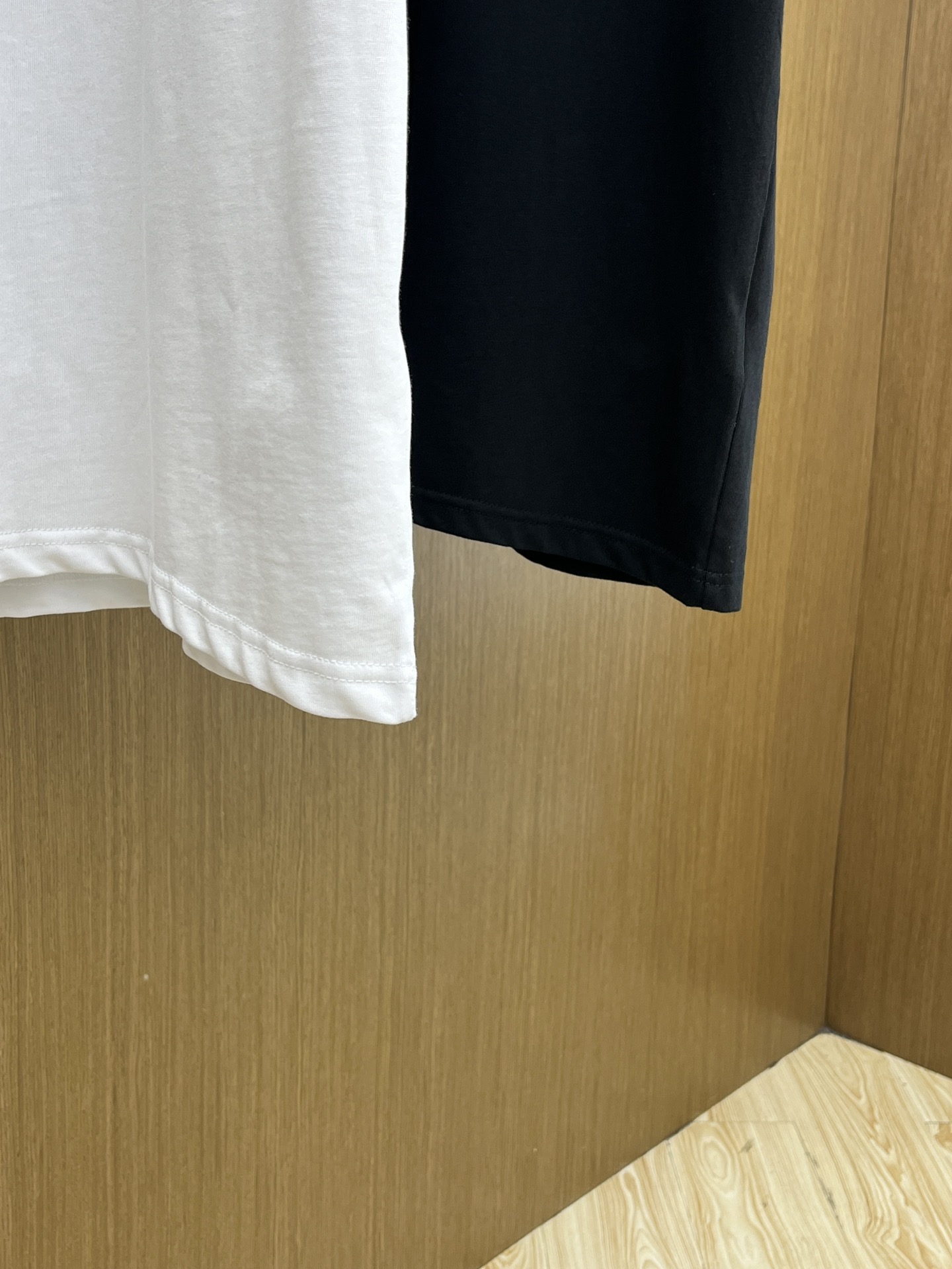 新品 BBR 🔥🔥春夏新款男女同款👫短袖圆领T恤，极具个性高级风，标志logo印花工艺设计！定制纯棉面料