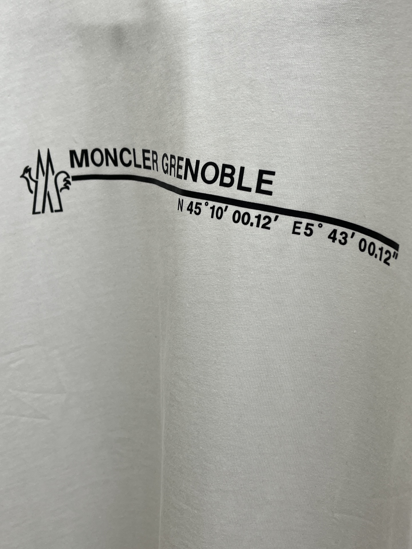 新品 Mon 🔥🔥春夏新款男女同款👫短袖圆领T恤，极具个性高级风，标志logo印花工艺设计！定制纯棉面料