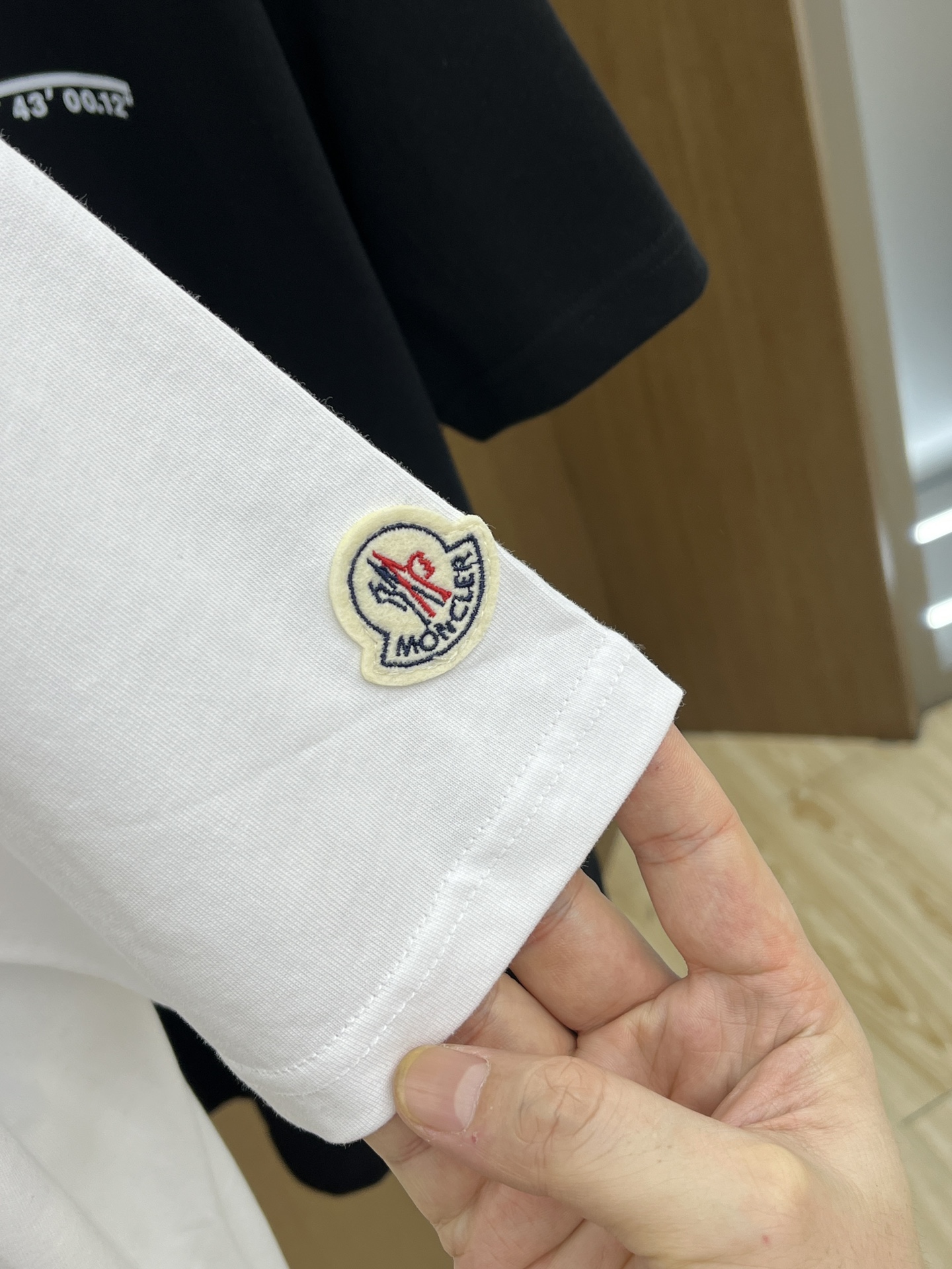 新品 Mon 🔥🔥春夏新款男女同款👫短袖圆领T恤，极具个性高级风，标志logo印花工艺设计！定制纯棉面料