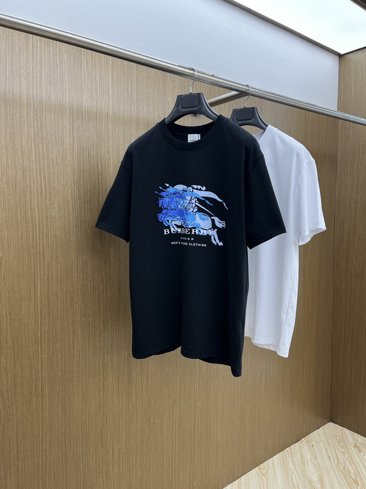 新品 BBR 🔥🔥春夏新款男女同款👫短袖圆领T恤，极具个性高级风，标志logo印花工艺设计！定制纯棉面料