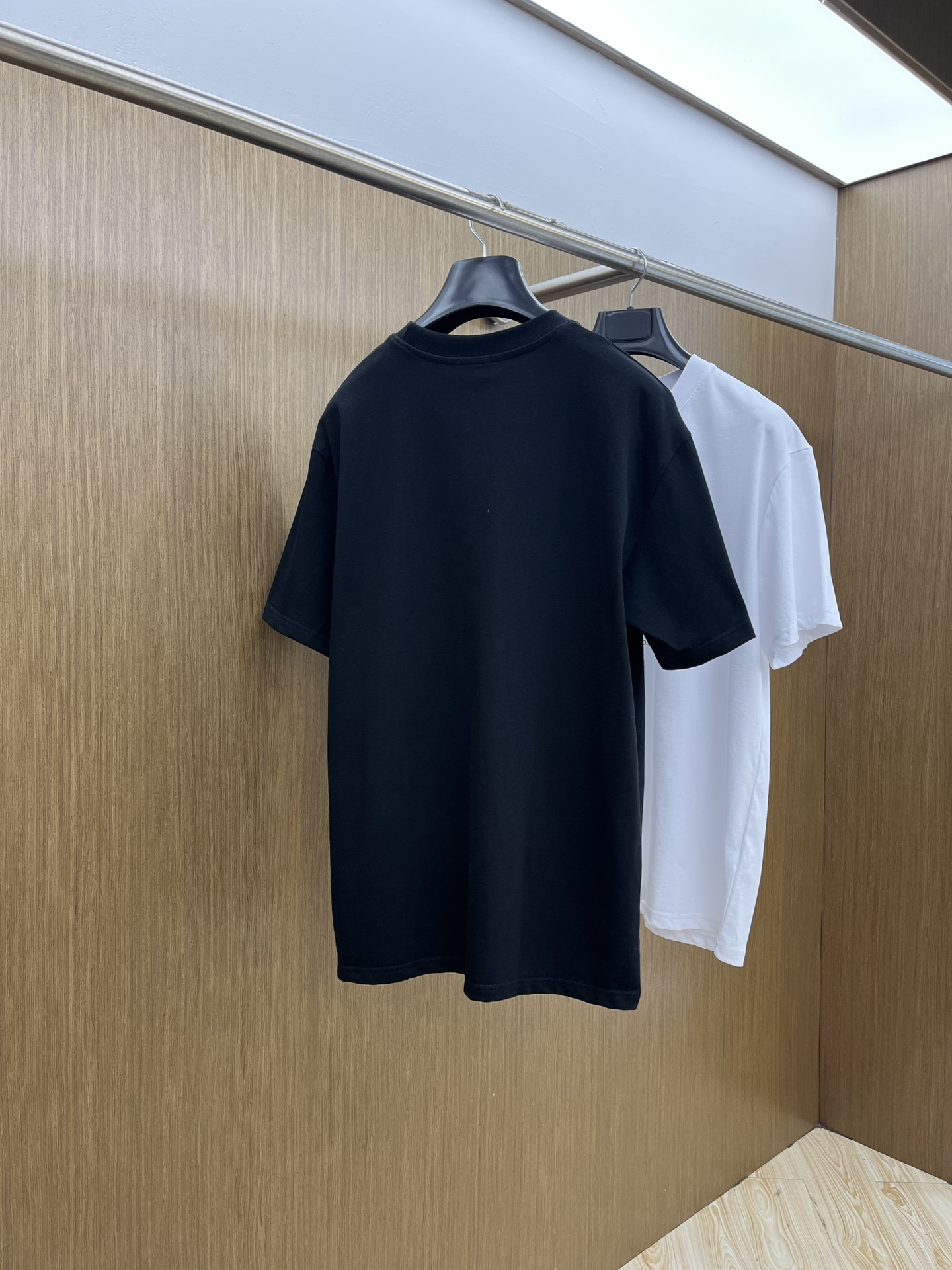 新品 BBR 🔥🔥春夏新款男女同款👫短袖圆领T恤，极具个性高级风，标志logo印花工艺设计！定制纯棉面料