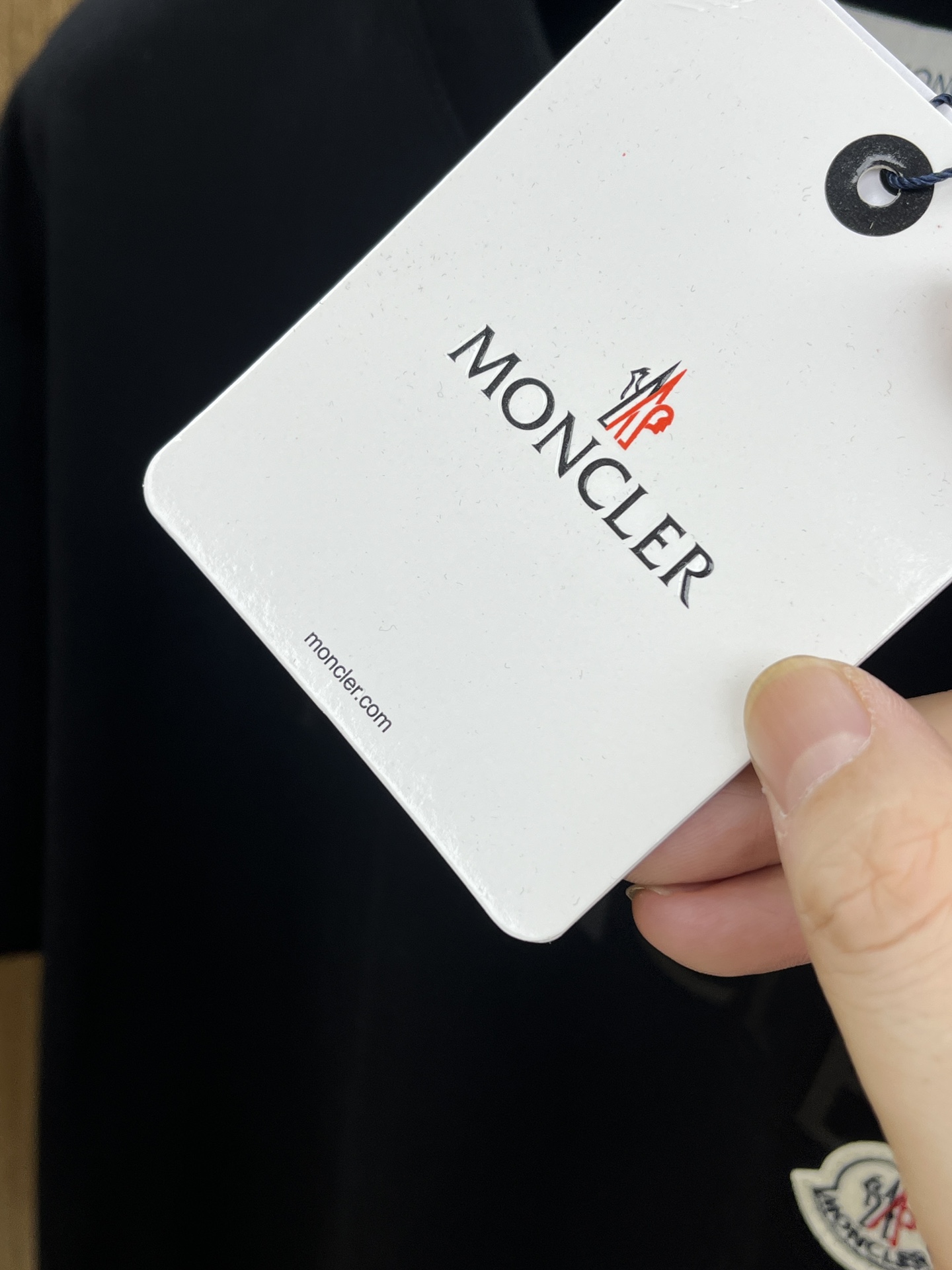 新品 Mon 🔥🔥春夏新款男女同款👫短袖圆领T恤，极具个性高级风，标志logo印花工艺设计！定制纯棉面料