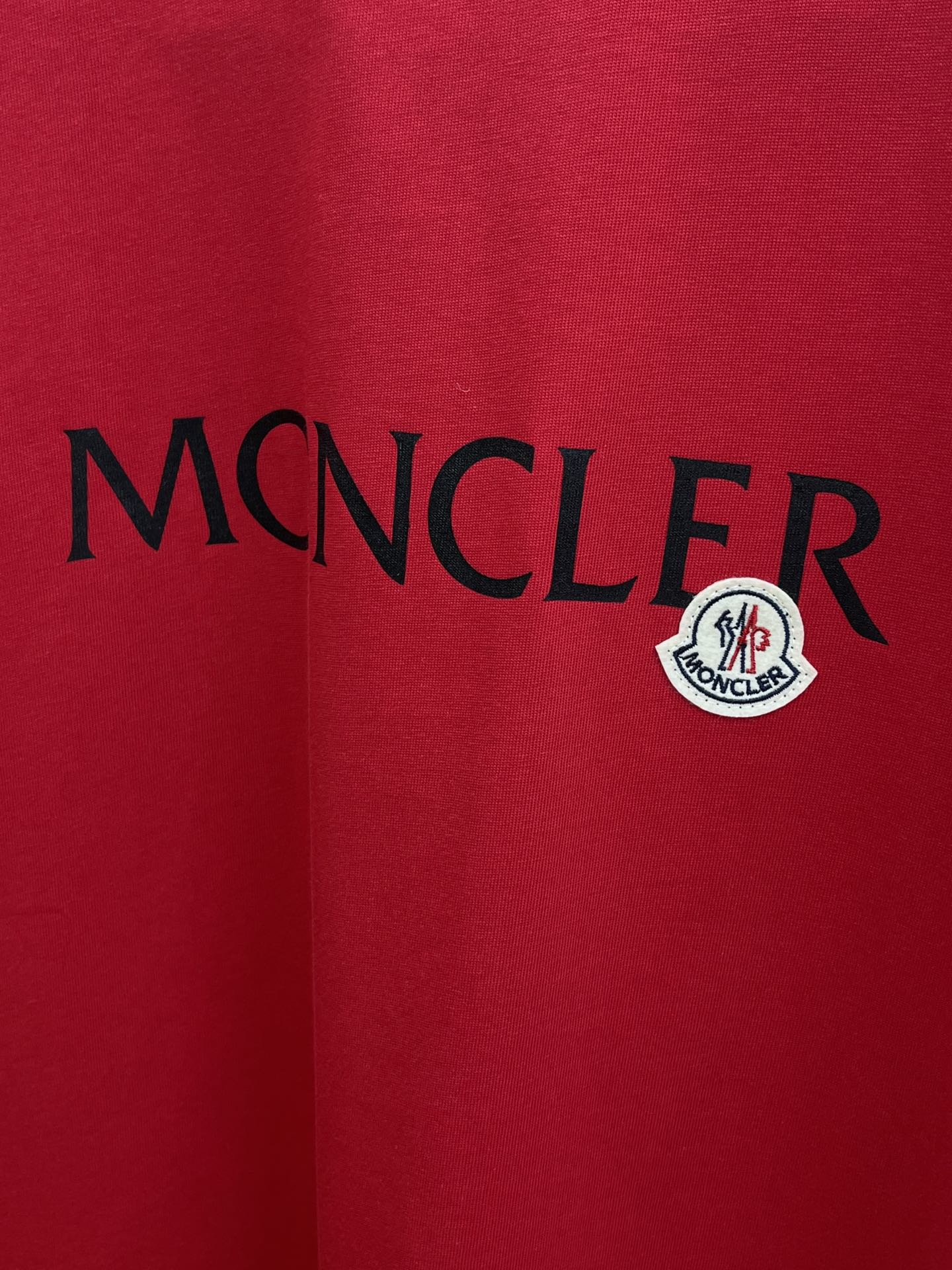 新品 Mon 🔥🔥春夏新款男女同款👫短袖圆领T恤，极具个性高级风，标志logo印花工艺设计！定制纯棉面料