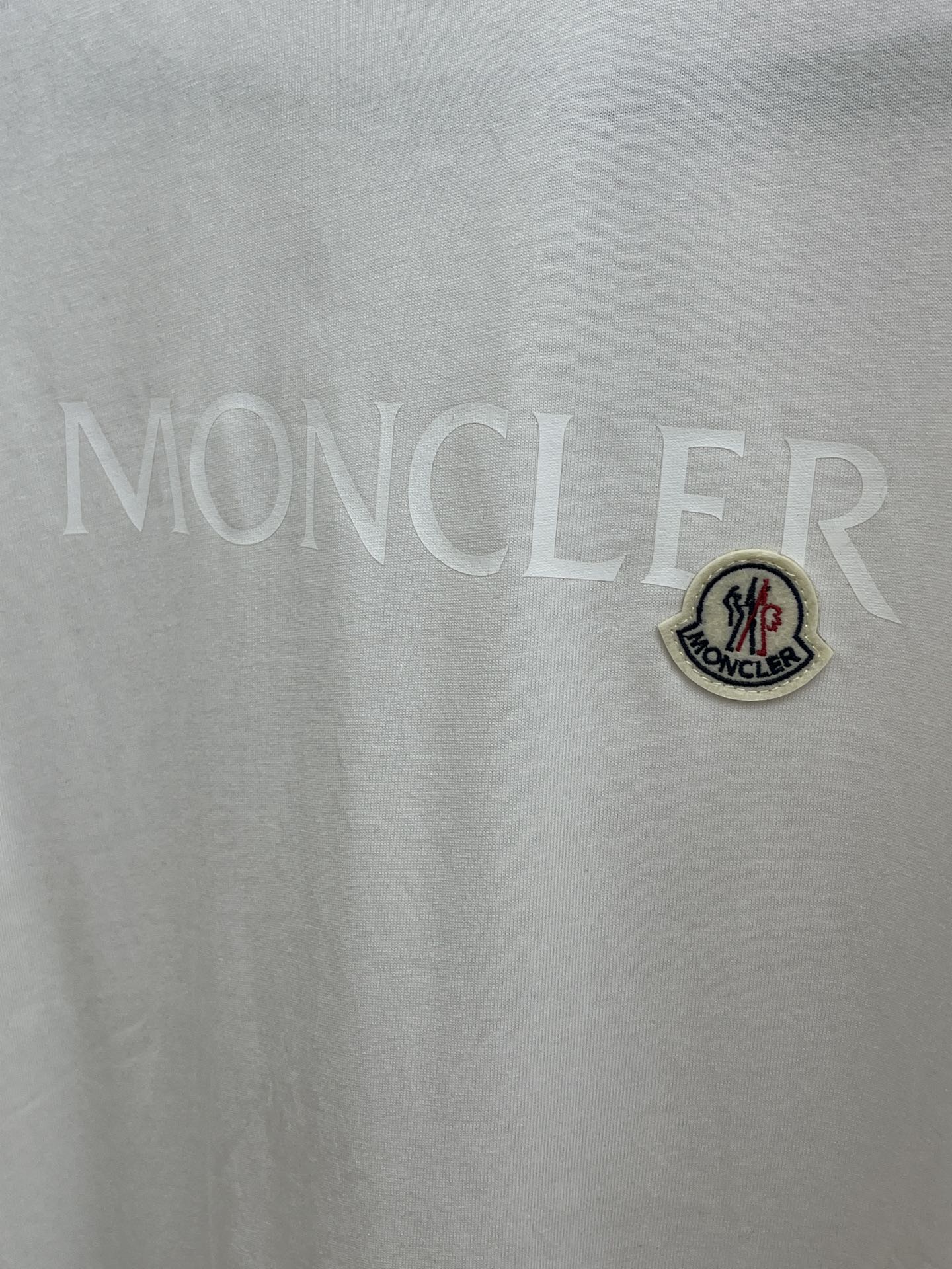 新品 Mon 🔥🔥春夏新款男女同款👫短袖圆领T恤，极具个性高级风，标志logo印花工艺设计！定制纯棉面料