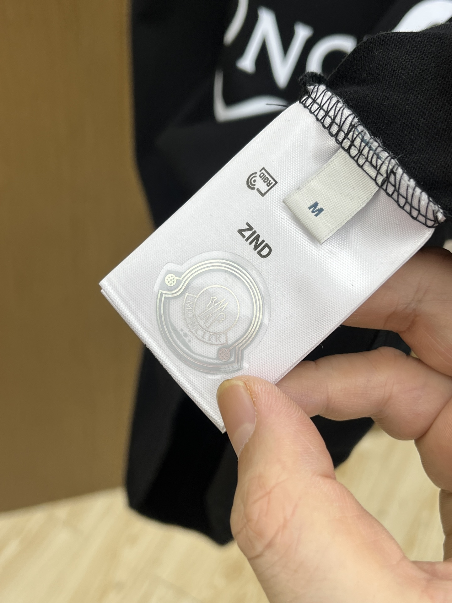 新品 Mon 🔥🔥春夏新款男女同款👫短袖圆领T恤，极具个性高级风，标志logo印花工艺设计！定制纯棉面料