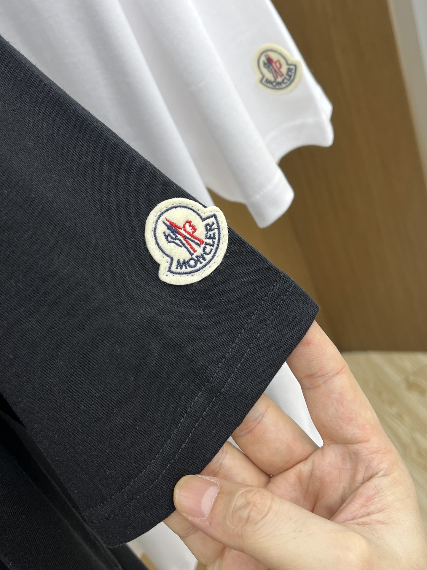 新品 Mon 🔥🔥春夏新款男女同款👫短袖圆领T恤，极具个性高级风，标志logo印花工艺设计！定制纯棉面料