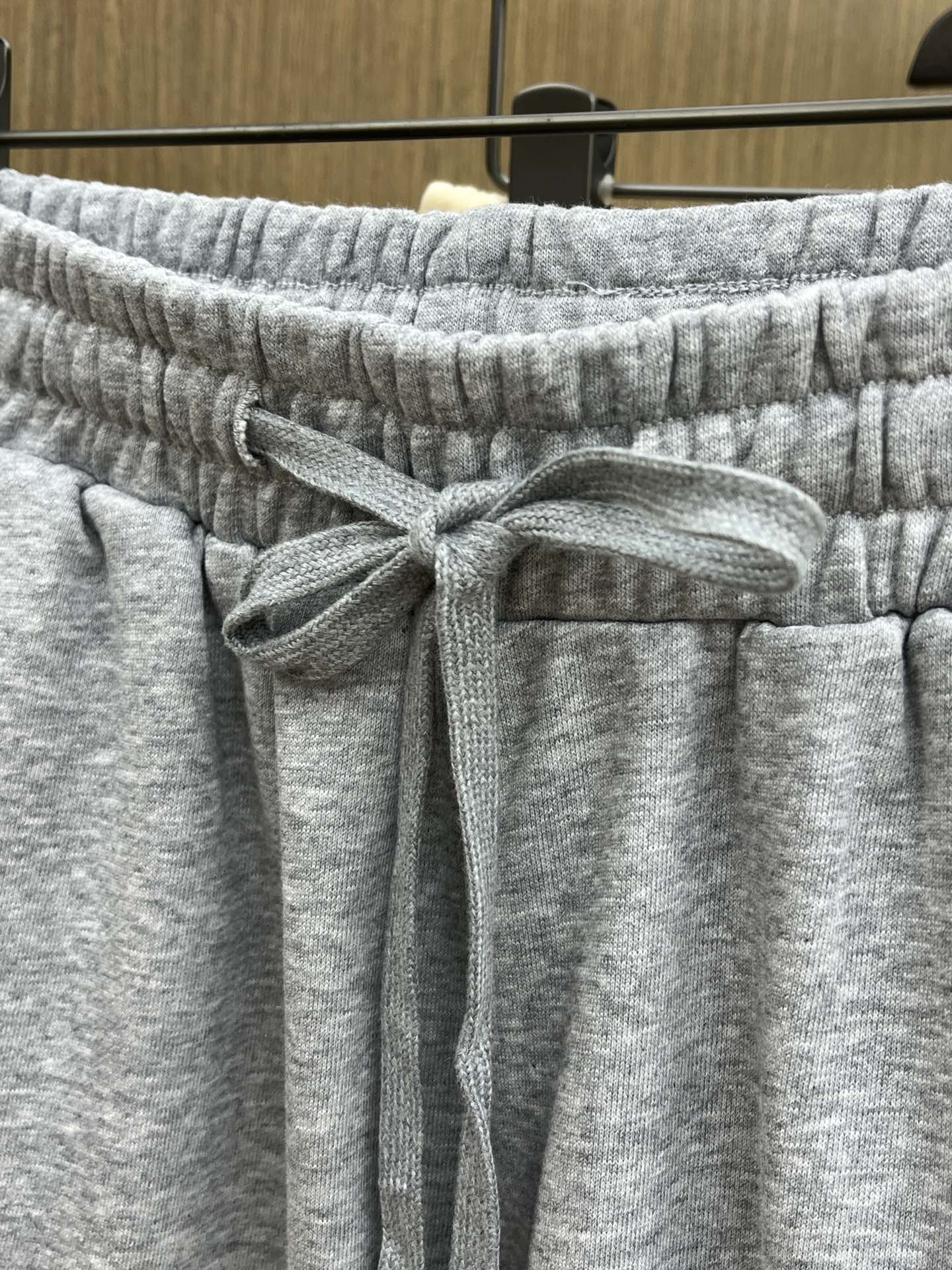 新品 PD 🔥🔥新款休闲短裤～定制卫衣毛圈棉面料，柔软舒适亲肤感极佳，吸汗透气！品牌标志性刺绣LOGO，