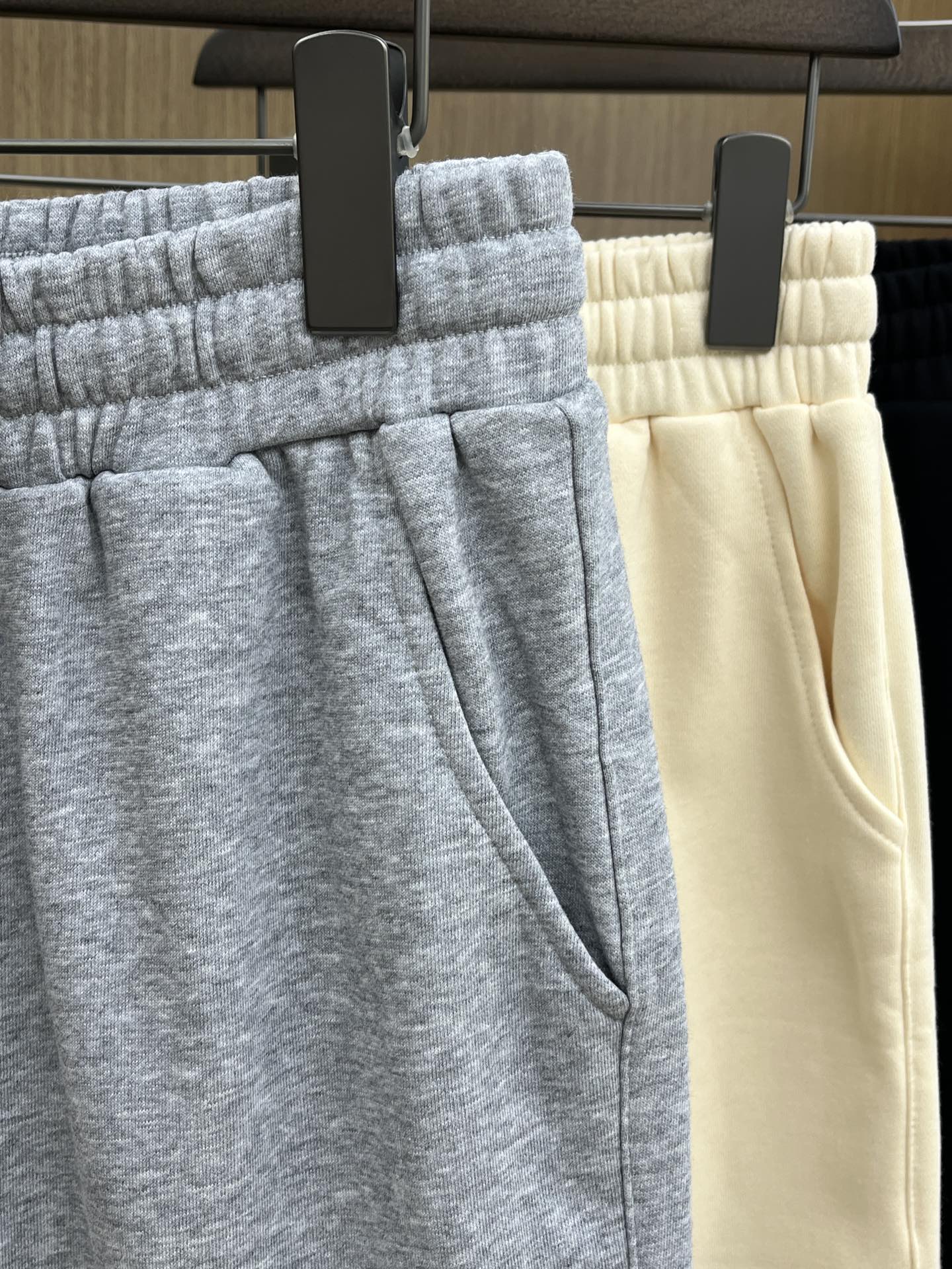 新品 PD 🔥🔥新款休闲短裤～定制卫衣毛圈棉面料，柔软舒适亲肤感极佳，吸汗透气！品牌标志性刺绣LOGO，