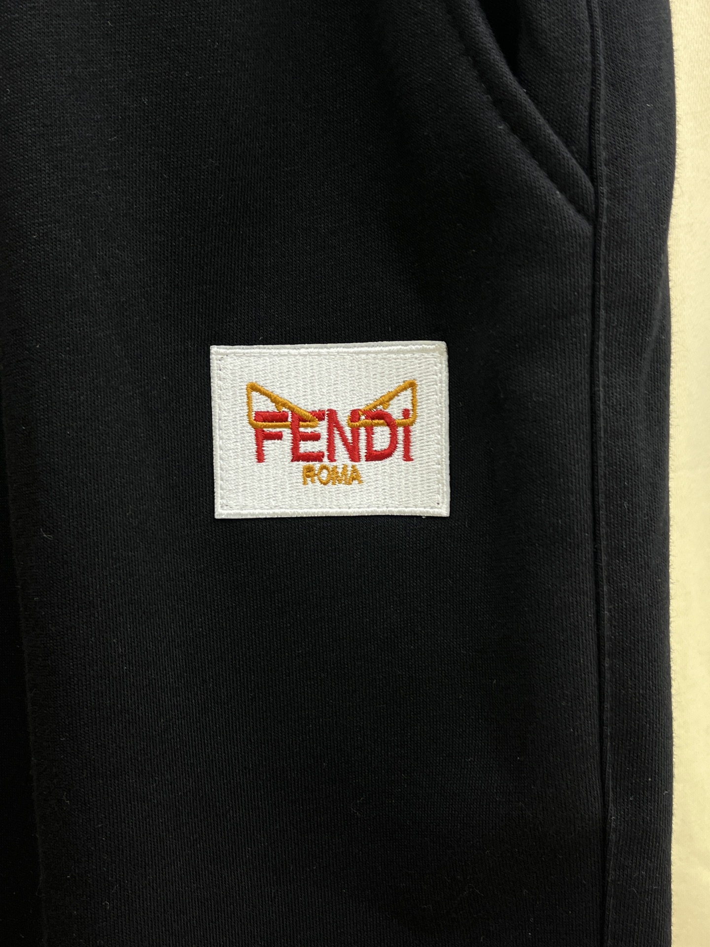 新品 FD 🔥🔥新款休闲短裤～定制卫衣毛圈棉面料，柔软舒适亲肤感极佳，吸汗透气！品牌标志性刺绣LOGO，