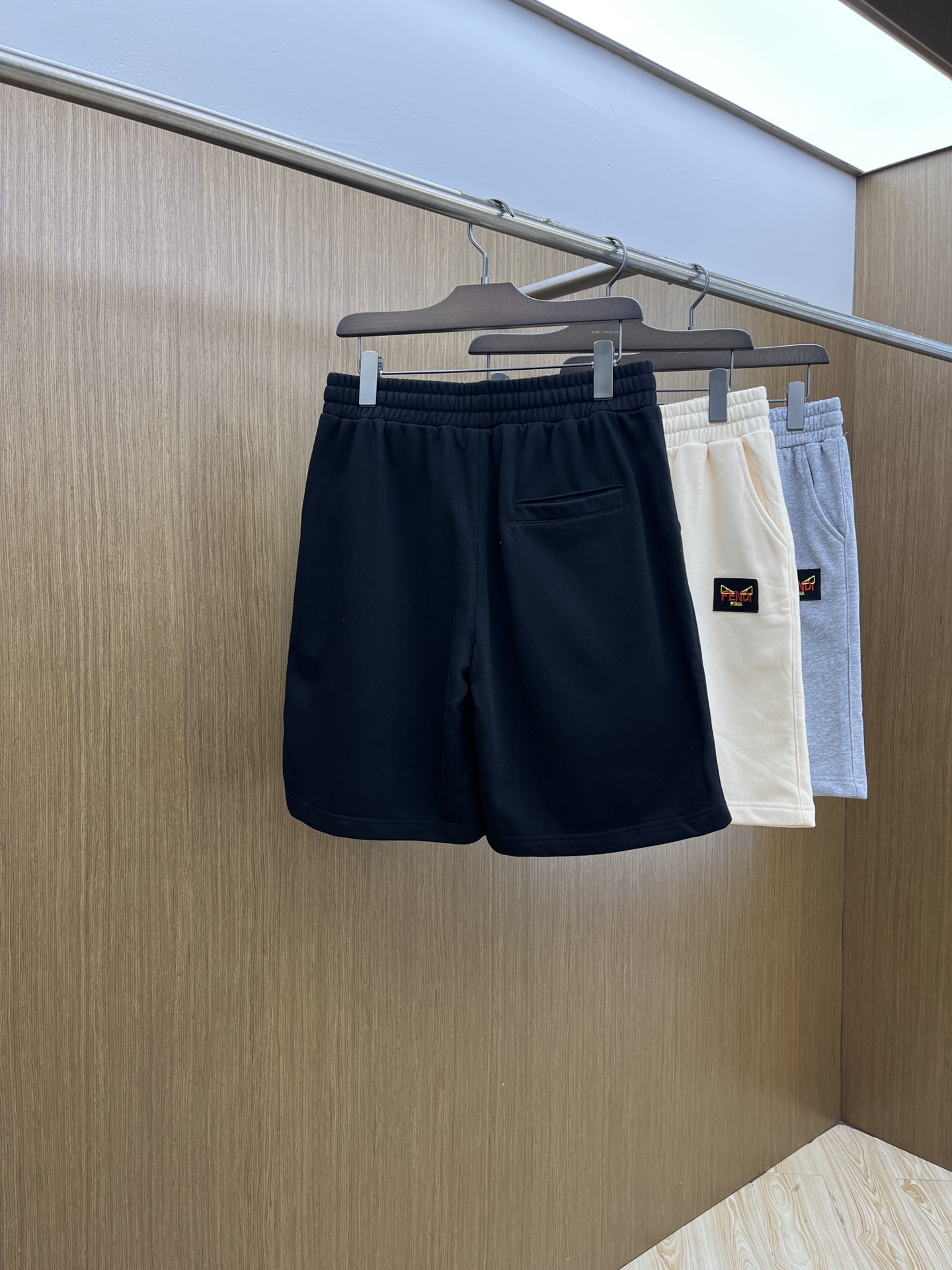新品 FD 🔥🔥新款休闲短裤～定制卫衣毛圈棉面料，柔软舒适亲肤感极佳，吸汗透气！品牌标志性刺绣LOGO，