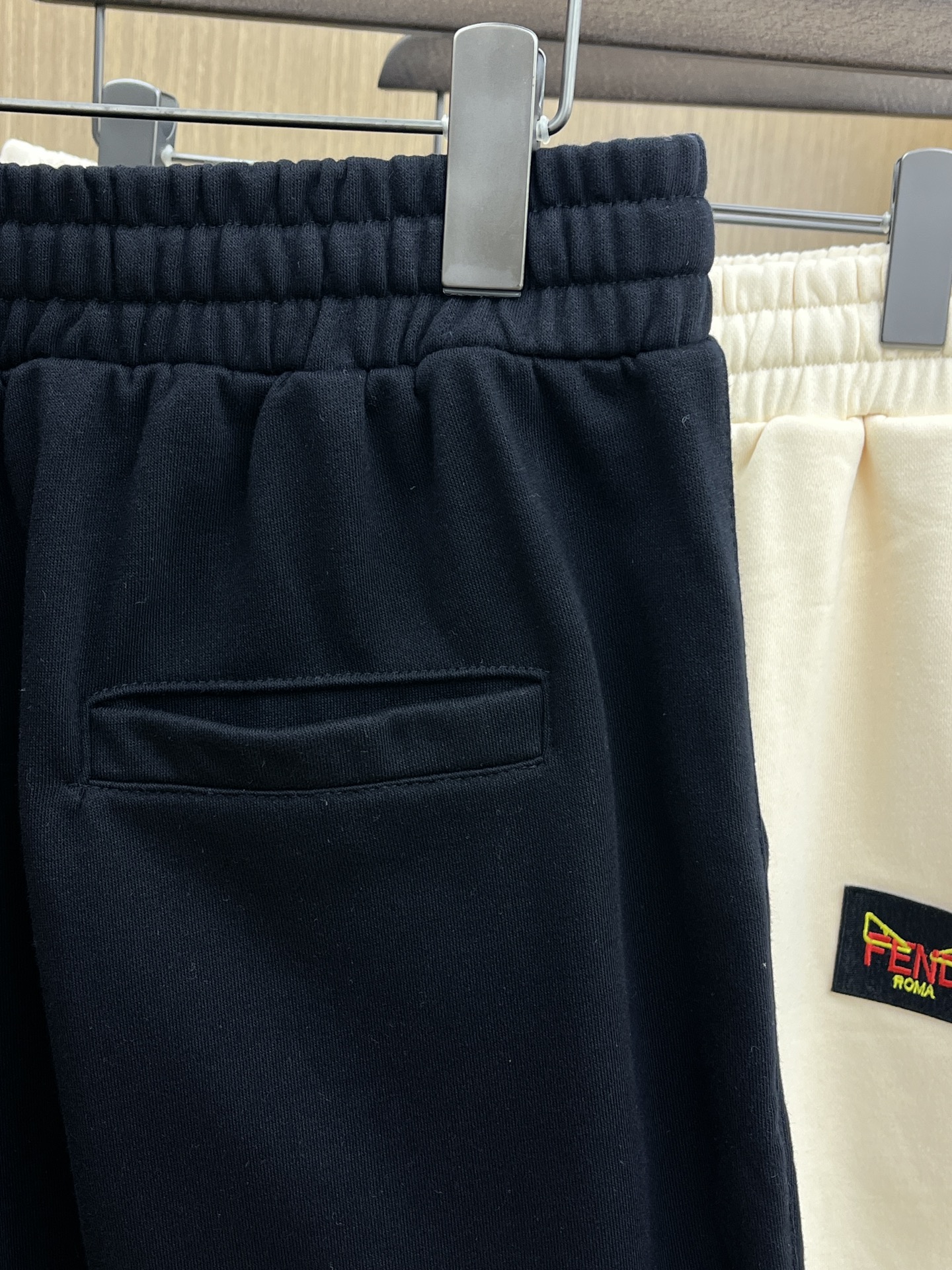 新品 FD 🔥🔥新款休闲短裤～定制卫衣毛圈棉面料，柔软舒适亲肤感极佳，吸汗透气！品牌标志性刺绣LOGO，